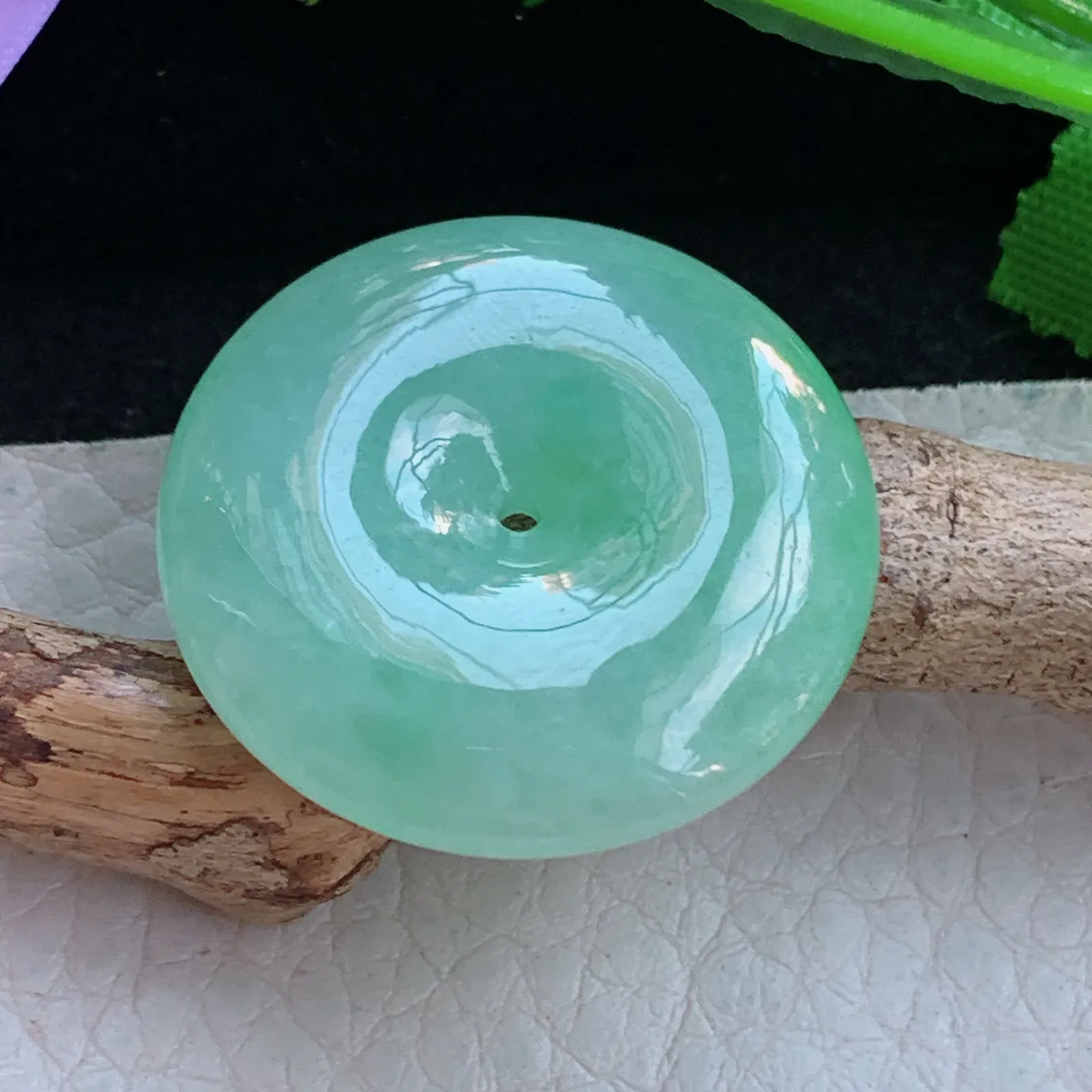 ajj实拍29*6.8缅甸翡翠a货冰绿平安扣 玉扣玉吊坠 玉挂件