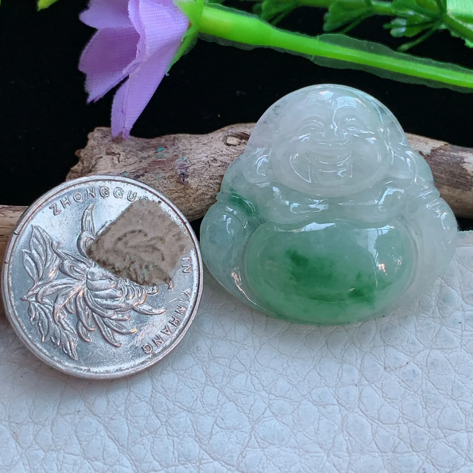 ajj实拍30.7*32.8*6缅甸翡翠a货冰飘绿花佛公 弥勒佛玉吊坠 玉挂件
