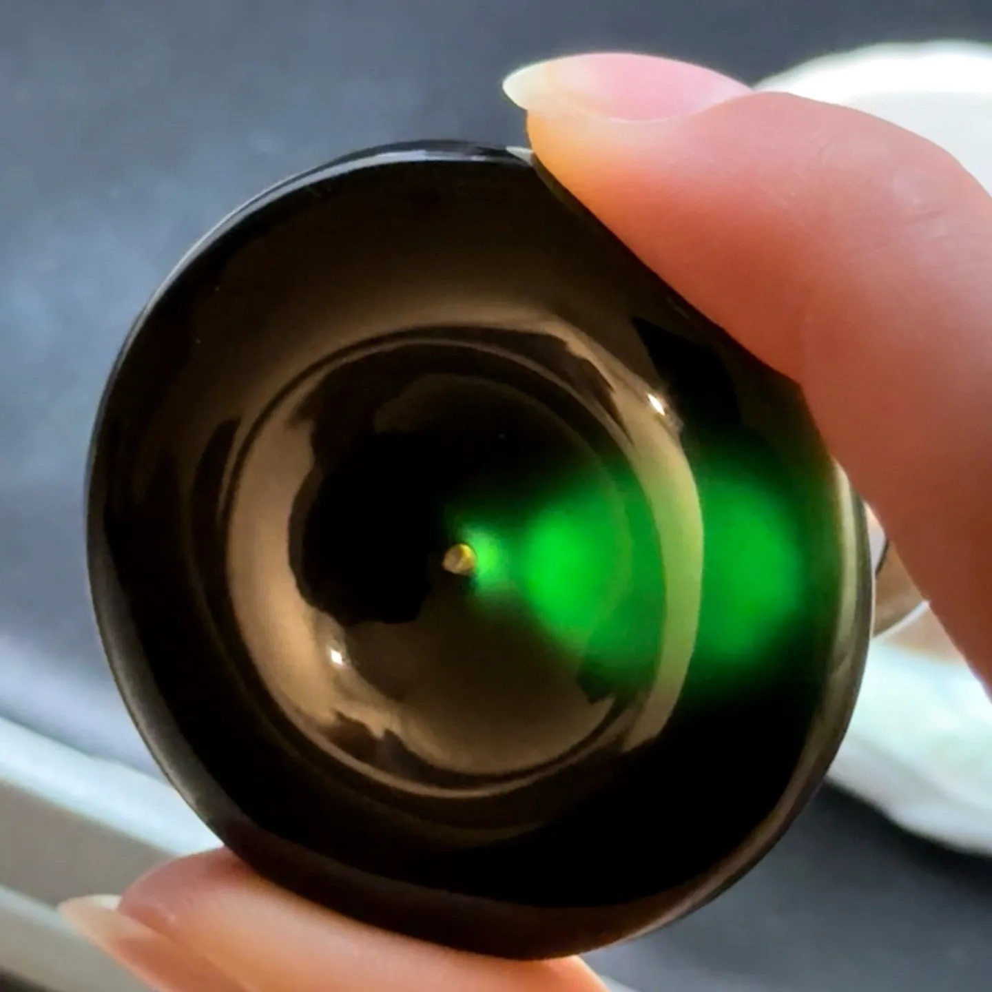 精品墨翠平安扣 种好色正 黑度极好 打灯通透 油性十足 尺寸47.5