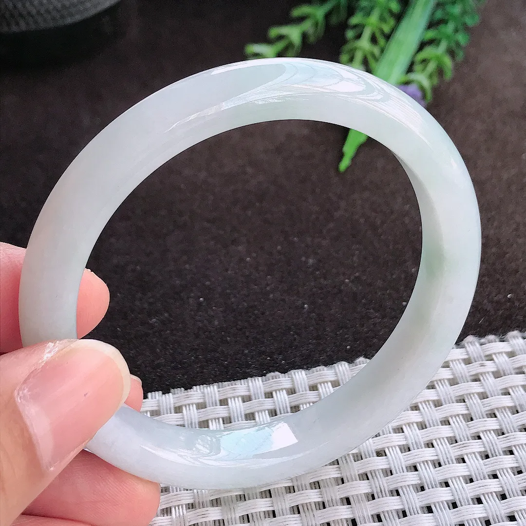 天然a货翡翠56.5/9.8/7.7老坑秀气冰润手镯宽边翡翠玉手镯