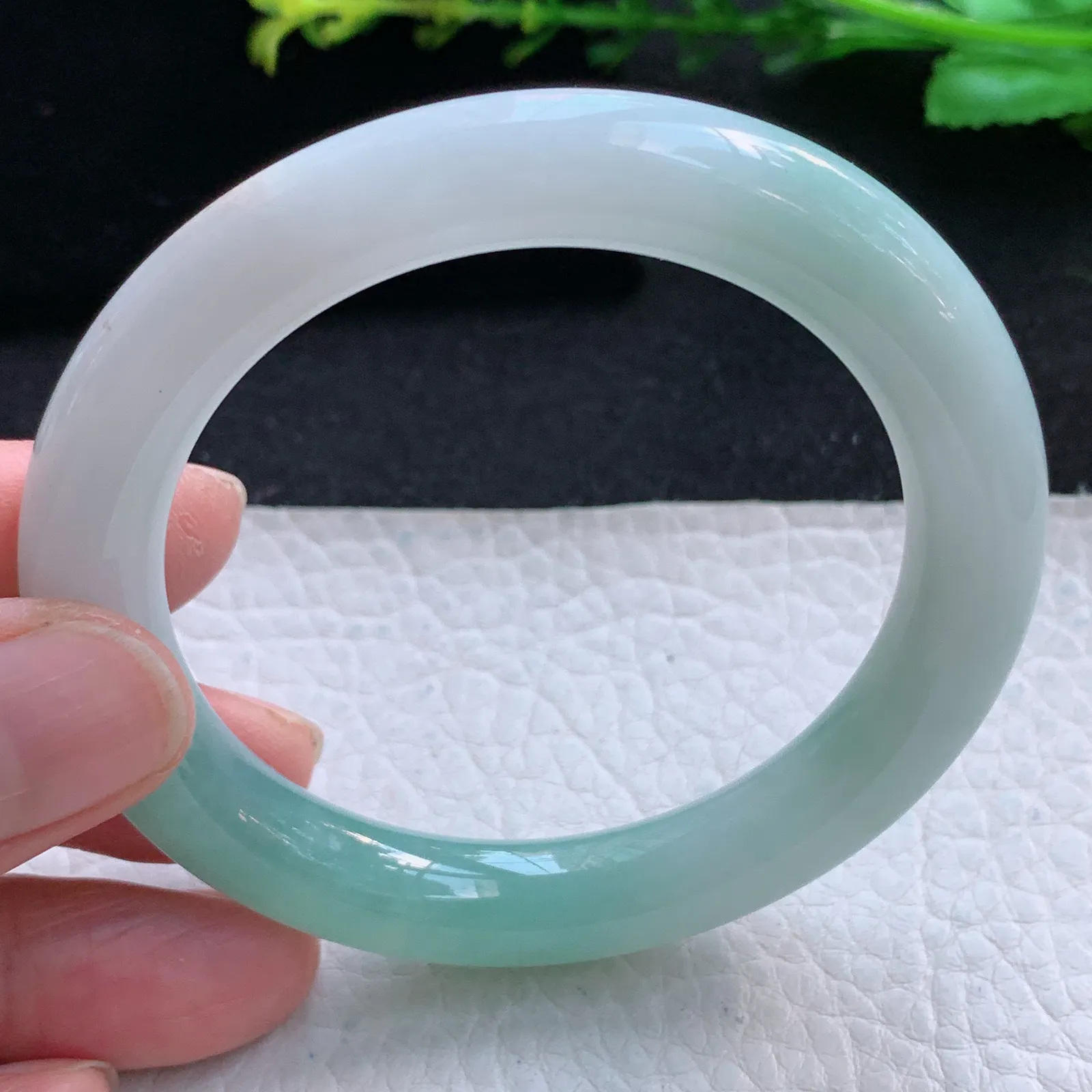 ss自然光53*9.6*9.3美人镯 缅甸翡翠a货蓝韵圆条玉手镯 玉手环