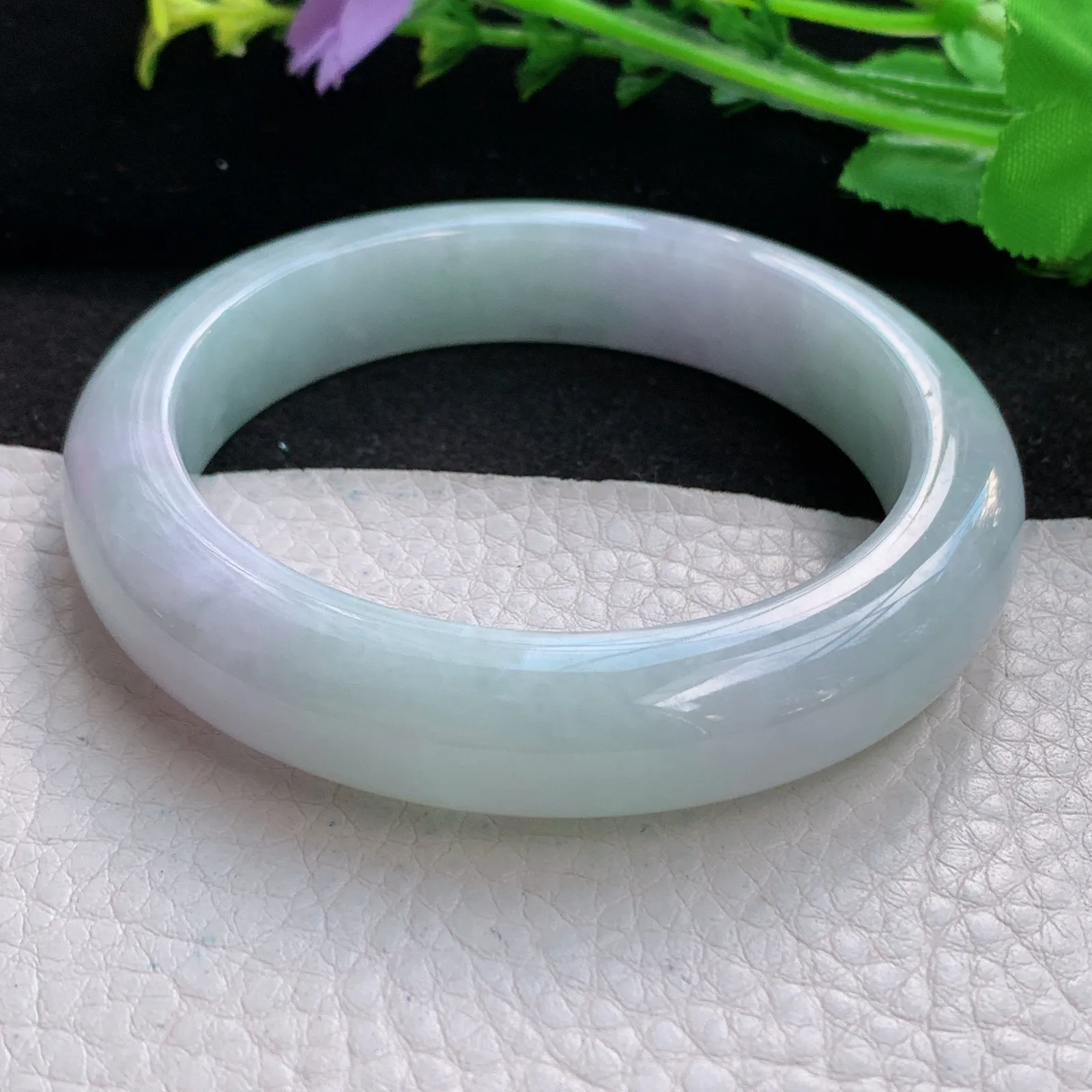 hy自然光57.5*12.6*9.5平安镯 缅甸翡翠a货精美淡春彩宽边玉手镯 玉手环