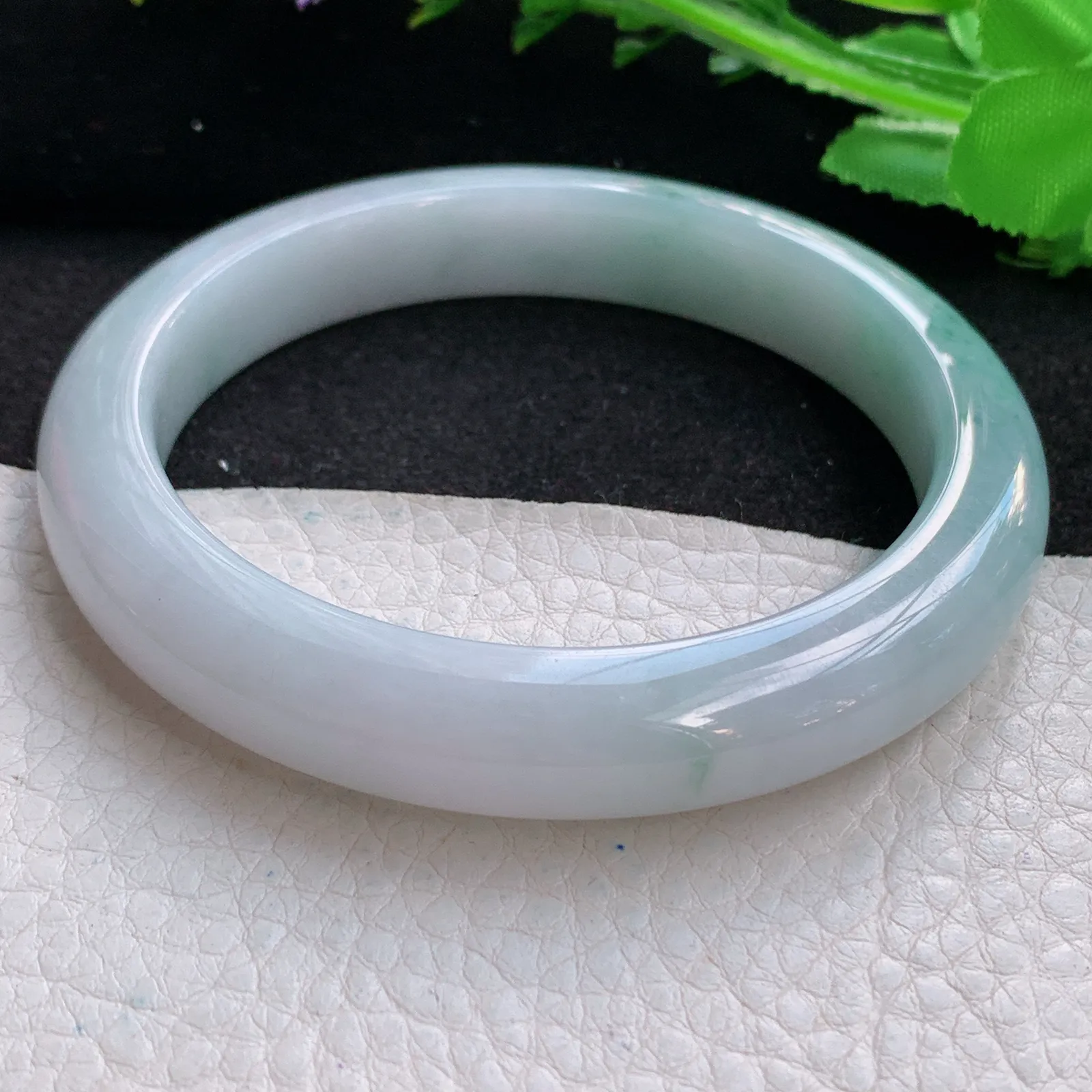 hy大圈口62*11.8*9.2平安镯 缅甸翡翠a货精美飘花宽边玉手镯 玉手环