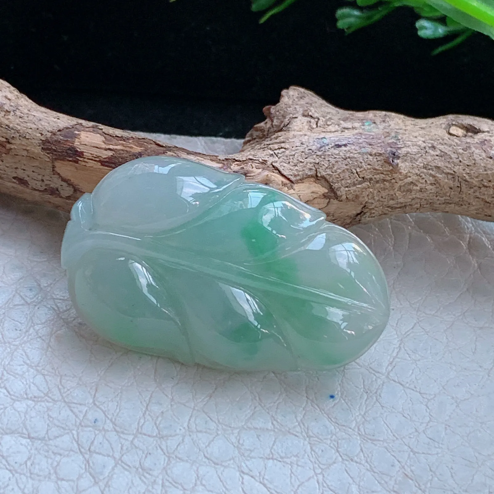 ajj实拍33.2*19.8*5.8缅甸翡翠a货冰飘花金枝玉叶 玉叶子玉吊坠 玉挂件