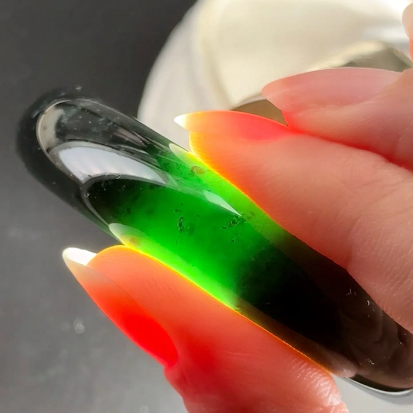 精品墨翠贵妃手镯 种好色正 打灯通透 油性十足