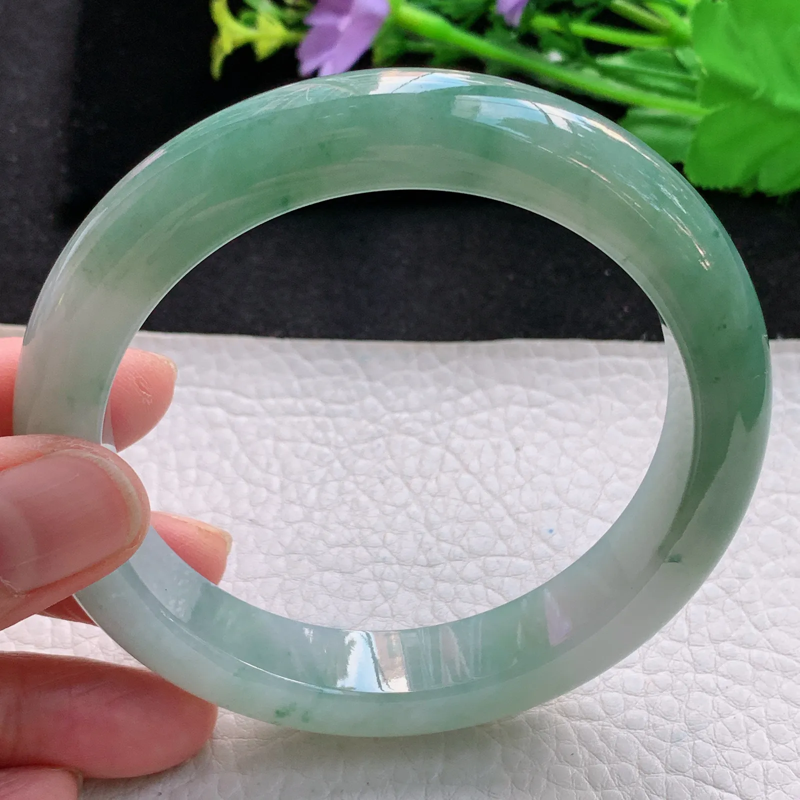 xc大圈口63.5*13.2*9.8平安镯 缅甸翡翠a货精美冰润半山水宽边玉手镯