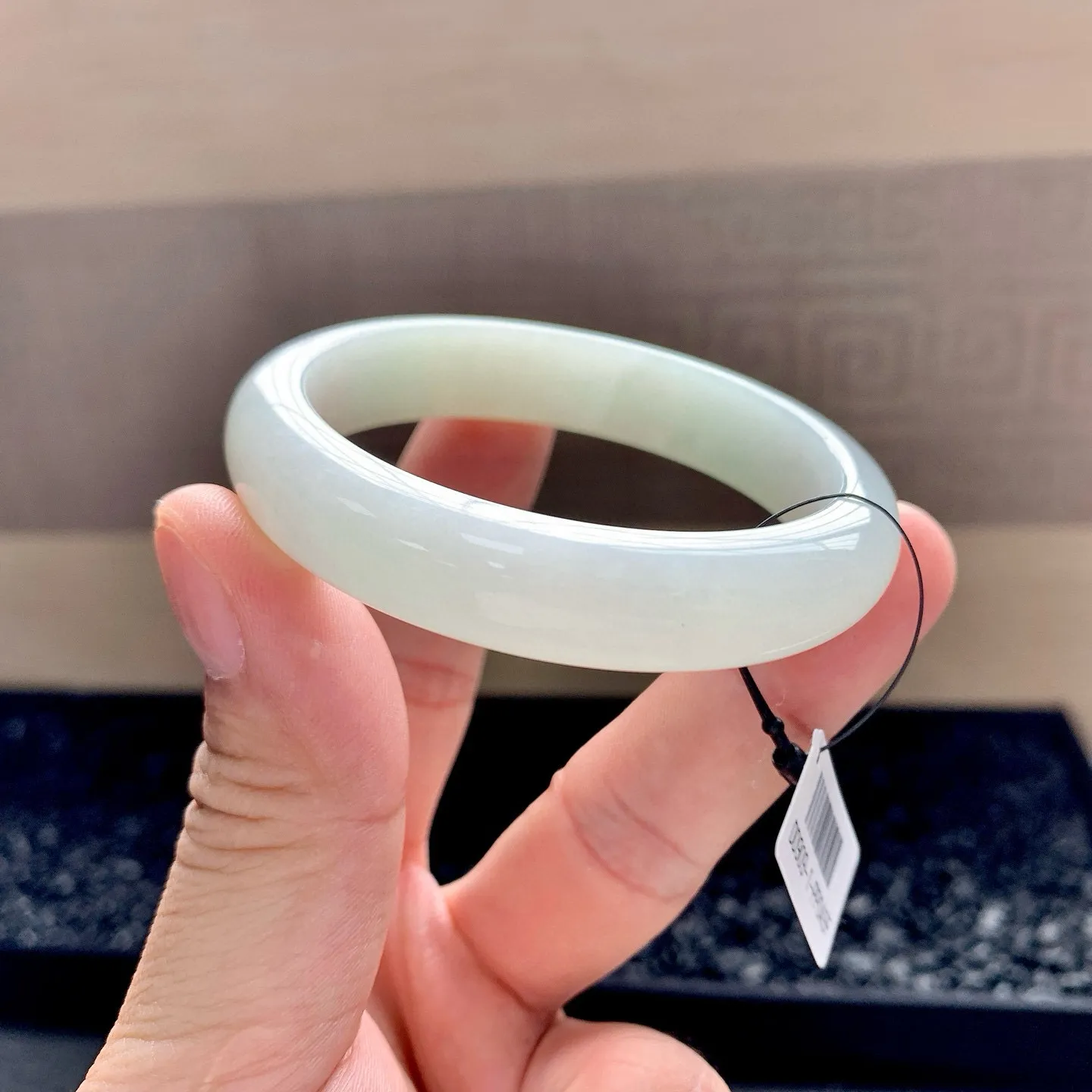 晴底手镯，尺寸：54-12.5-7.8