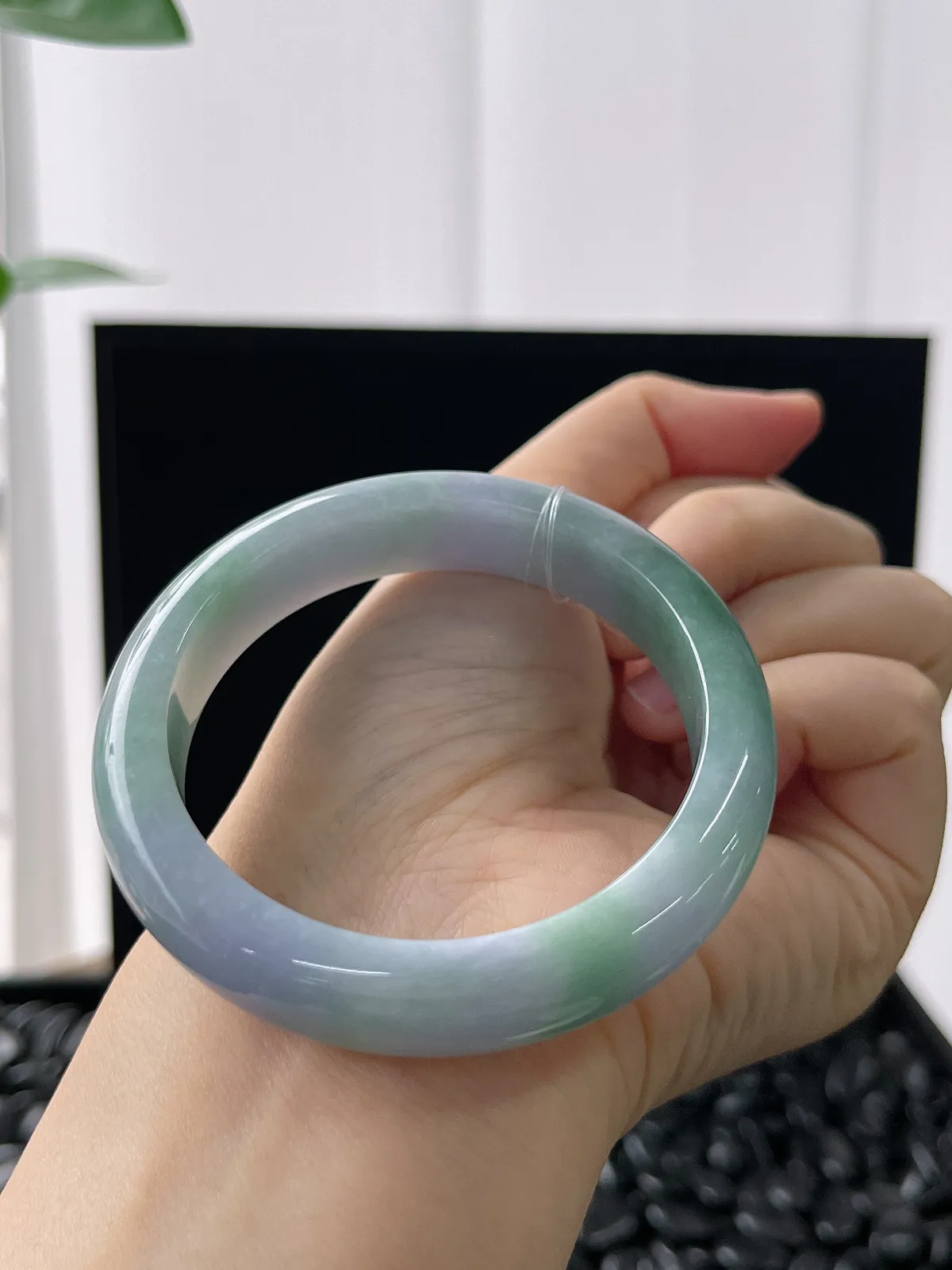 正圈52.8圈口，翡翠糯化种春带彩手镯