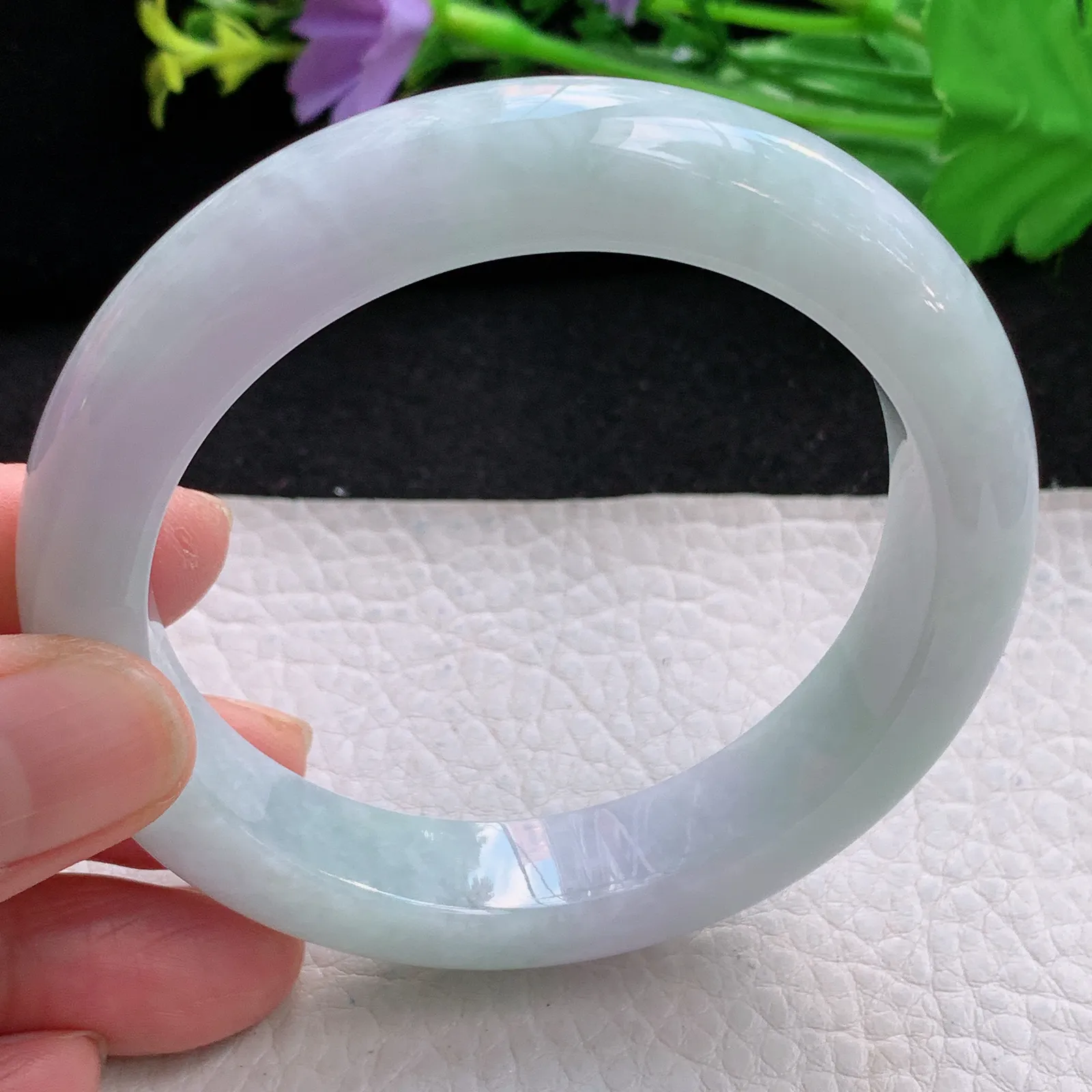 hy自然光57.5*12.6*9.5平安镯 缅甸翡翠a货精美淡春彩宽边玉手镯 玉手环