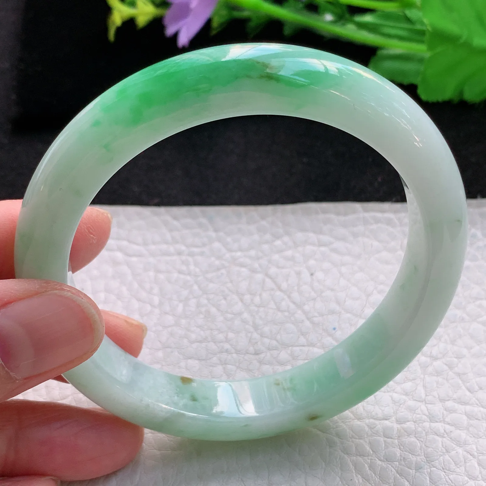 xc大圈口61*12.6*8.8平安镯 缅甸翡翠a货精美辣绿宽边玉手镯 玉手环