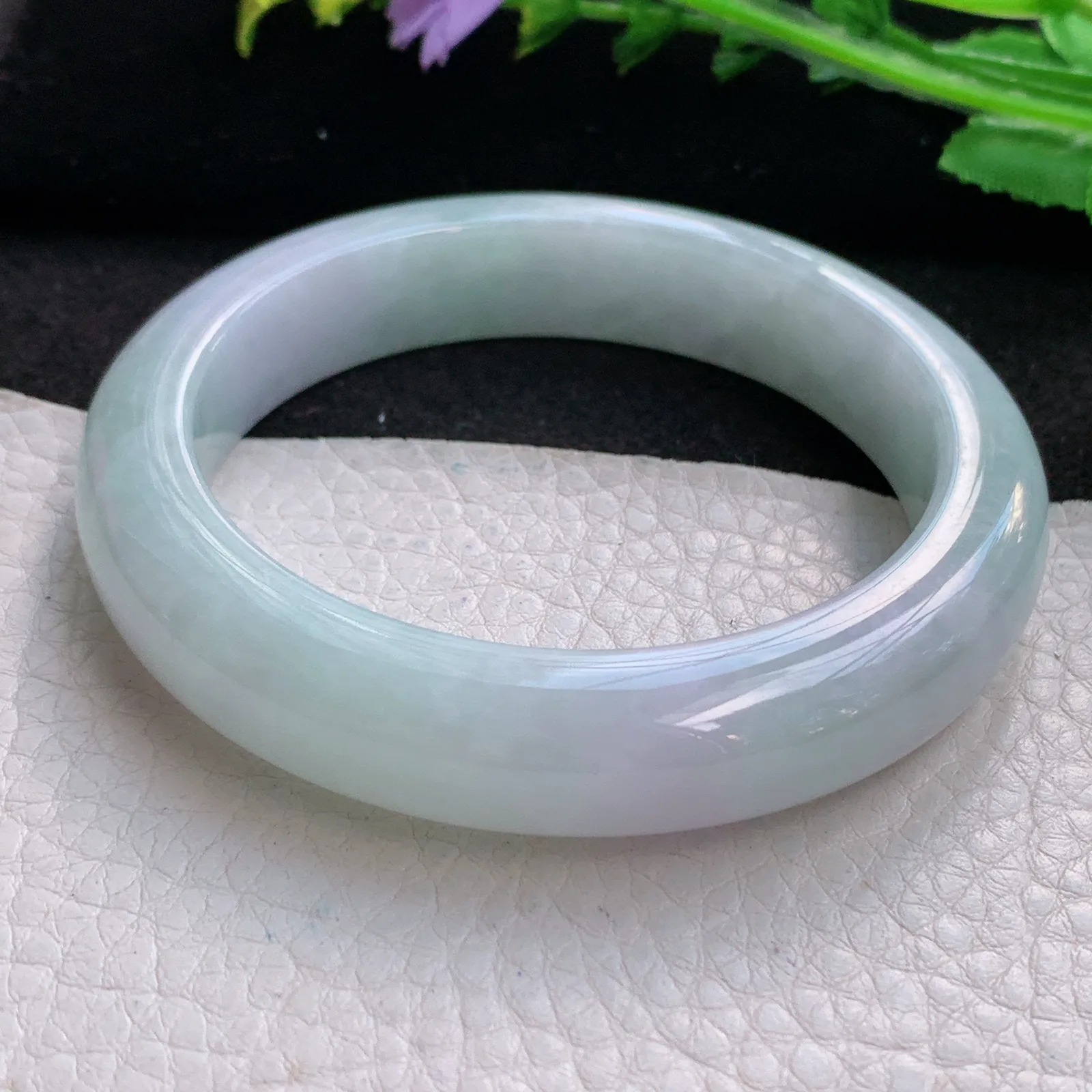 hy自然光57.5*12.6*9.5平安镯 缅甸翡翠a货精美淡春彩宽边玉手镯 玉手环