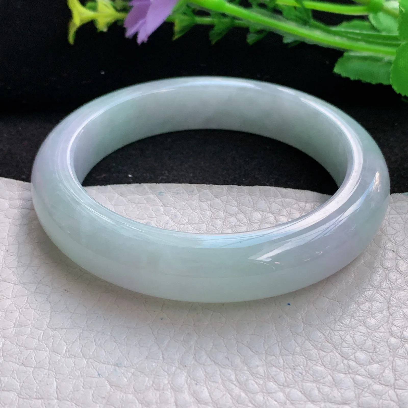 hy自然光57.5*12.6*9.5平安镯 缅甸翡翠a货精美淡春彩宽边玉手镯 玉手环