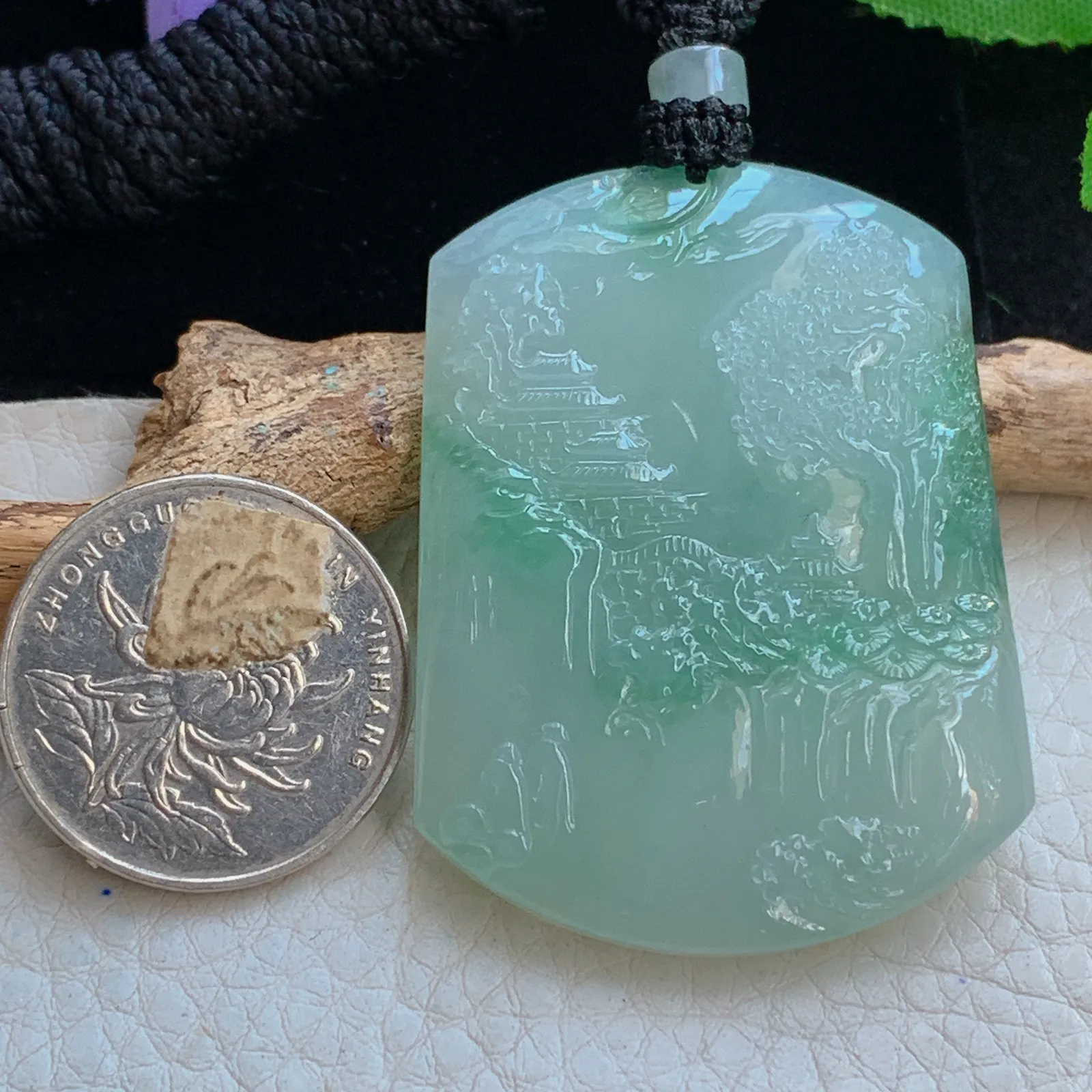 yl实拍49.5*37*6.3缅甸翡翠a货冰润山水 大好河山玉吊坠 玉挂件