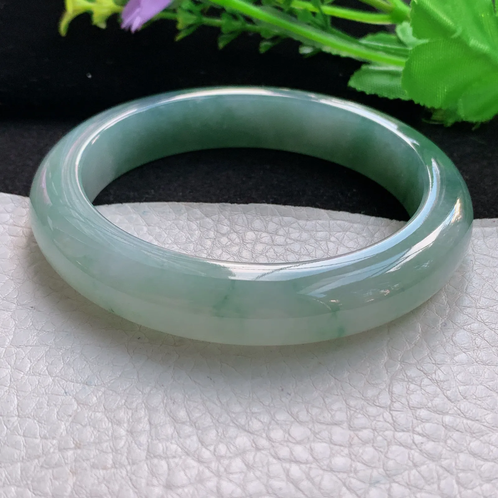 xc大圈口63.5*13.2*9.8平安镯 缅甸翡翠a货精美冰润半山水宽边玉手镯