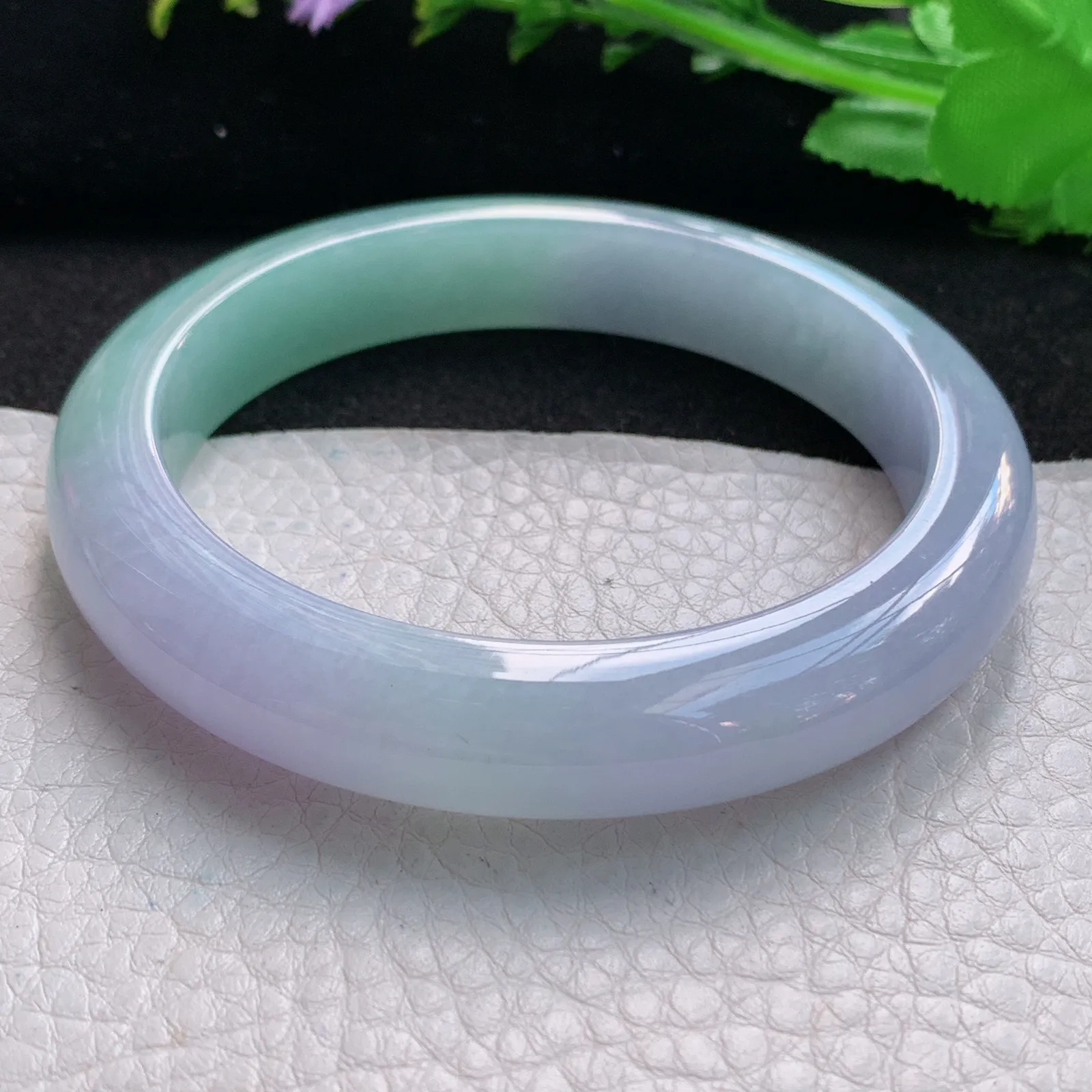 hf大圈口61*12*9.2平安镯 缅甸翡翠a货精美冰润春带彩宽边玉手镯 玉手环