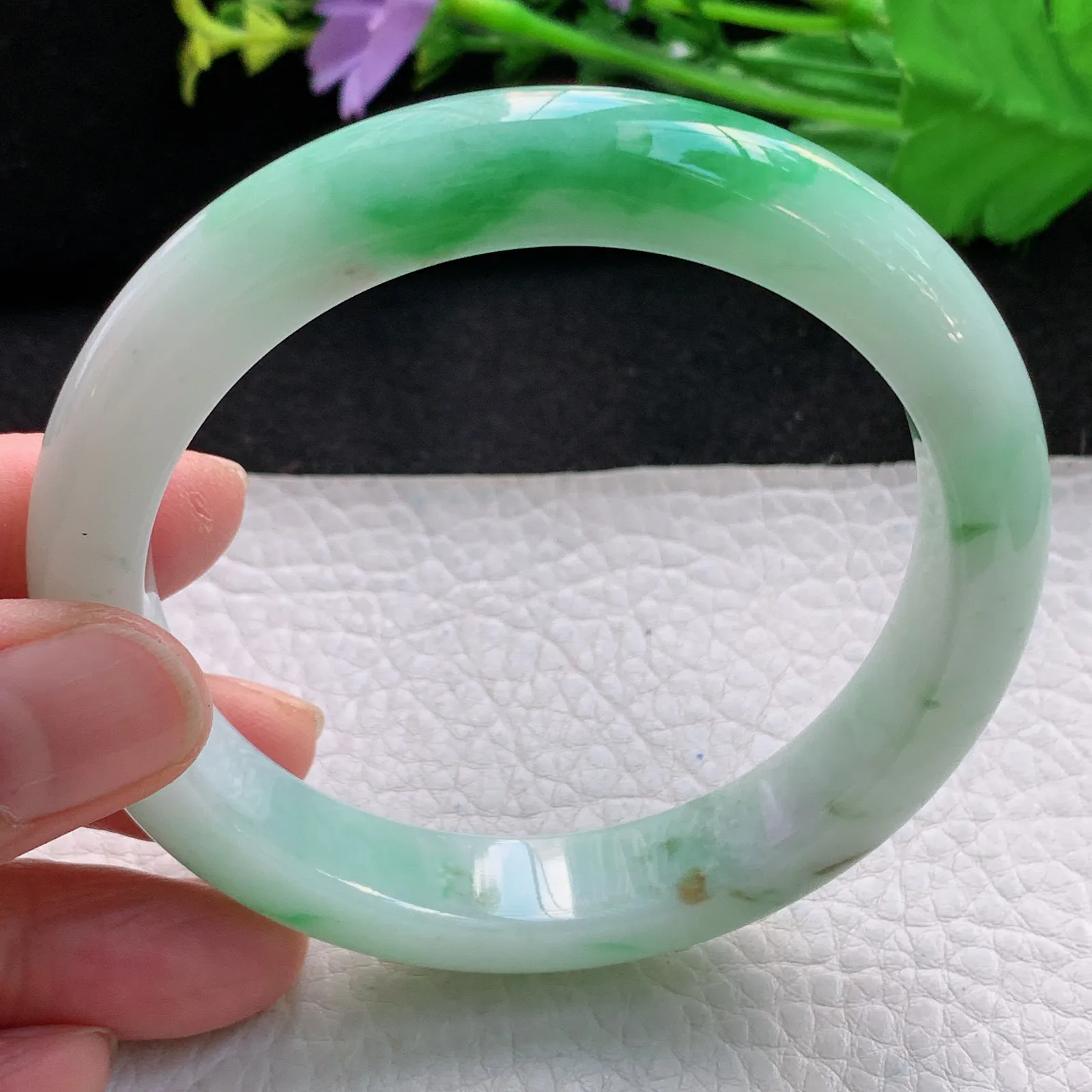 xc大圈口61*12.6*8.8平安镯 缅甸翡翠a货精美辣绿宽边玉手镯 玉手环