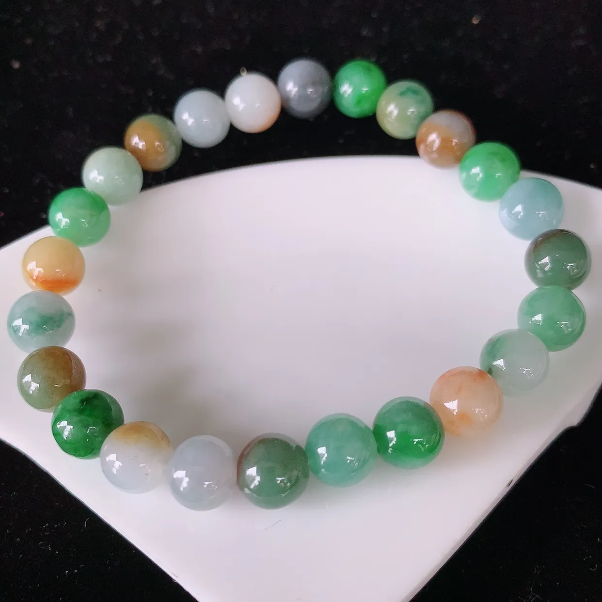 自然光实拍，冰润多宝翡翠手链，多彩翡翠手串，颜色丰富，料子细腻，高档大气，自戴送礼佳品！#41.10取一尺寸7.5mm