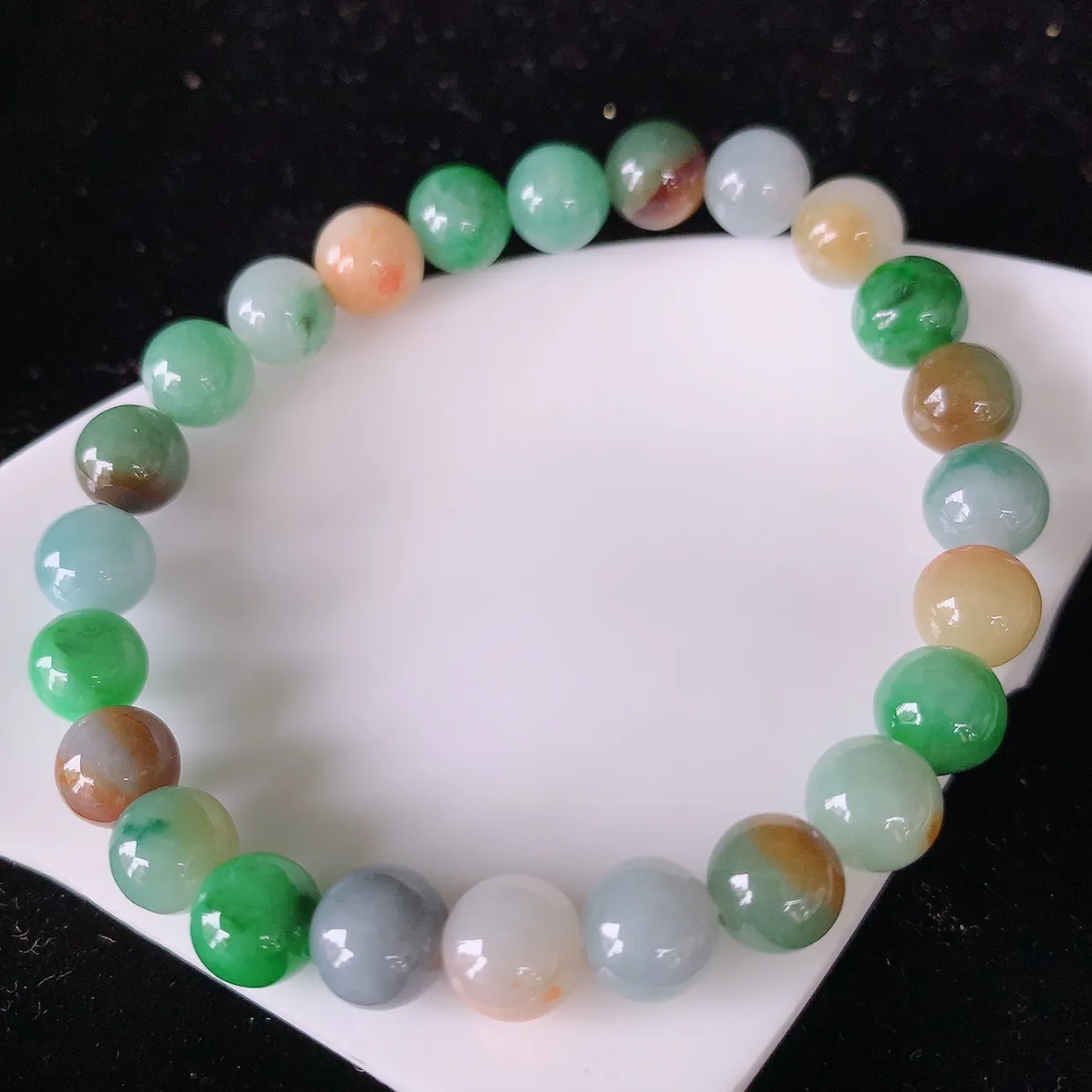 自然光实拍，冰润多宝翡翠手链，多彩翡翠手串，颜色丰富，料子细腻，高档大气，自戴送礼佳品！#41.10取一尺寸7.5mm