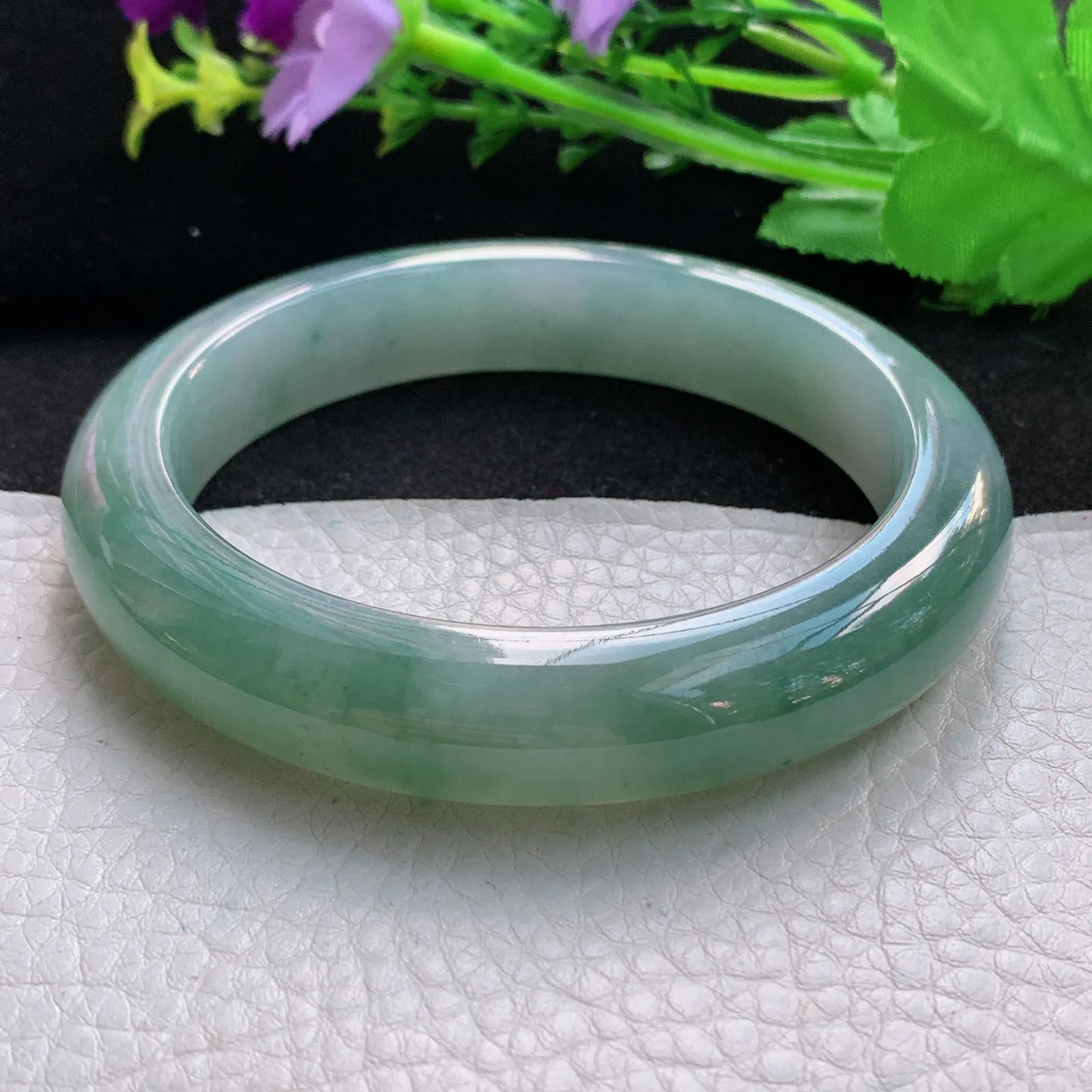 xc大圈口63.5*13.2*9.8平安镯 缅甸翡翠a货精美冰润半山水宽边玉手镯