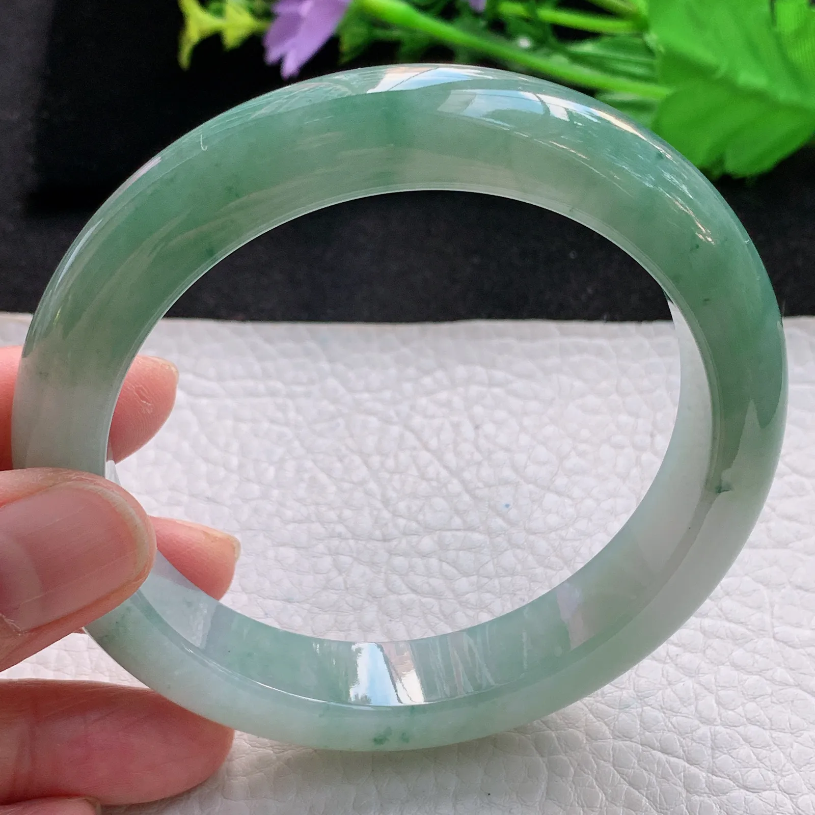 xc大圈口63.5*13.2*9.8平安镯 缅甸翡翠a货精美冰润半山水宽边玉手镯