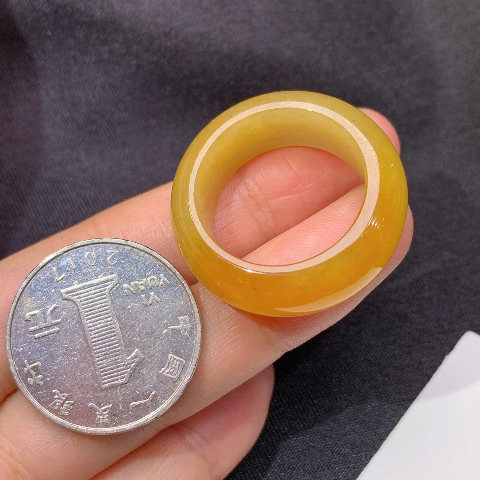 冰黄翡戒圈，指环，冰润鲜艳，玉质细腻，种水足 Xq 圈口25 尺寸9.9*4.9