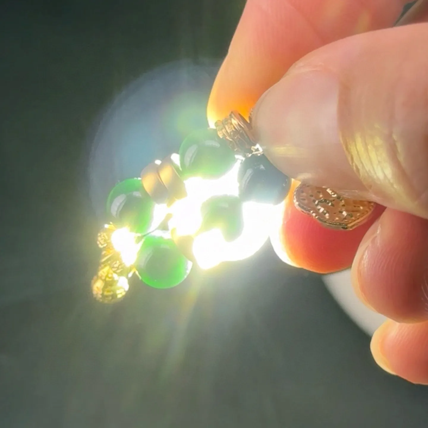 精品18k墨翠手链 种好色正 黑度极好 打灯通透 油性十足 尺寸6.2