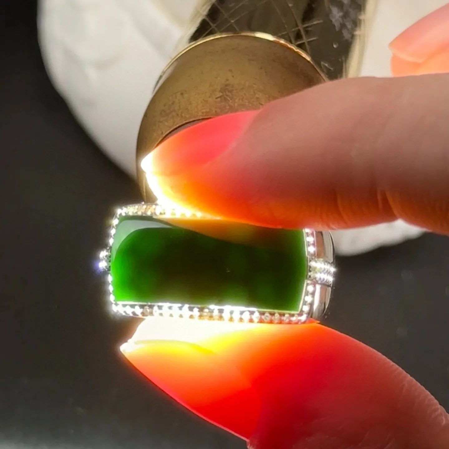 精品豪镶墨翠马鞍男戒 种好色正 黑度极好 打灯通透 油性十足  尺寸18.6