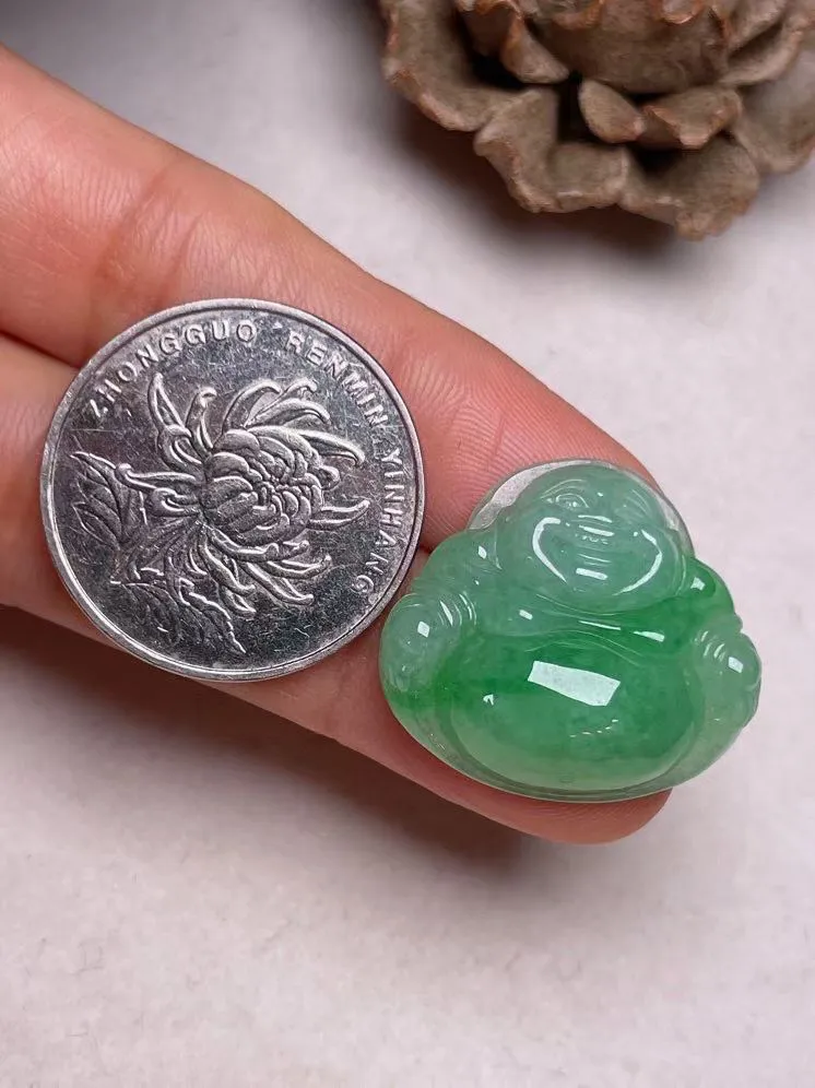 冰糯种飘绿【佛公】吊坠，种水好，玉质细腻 ，卖相好.