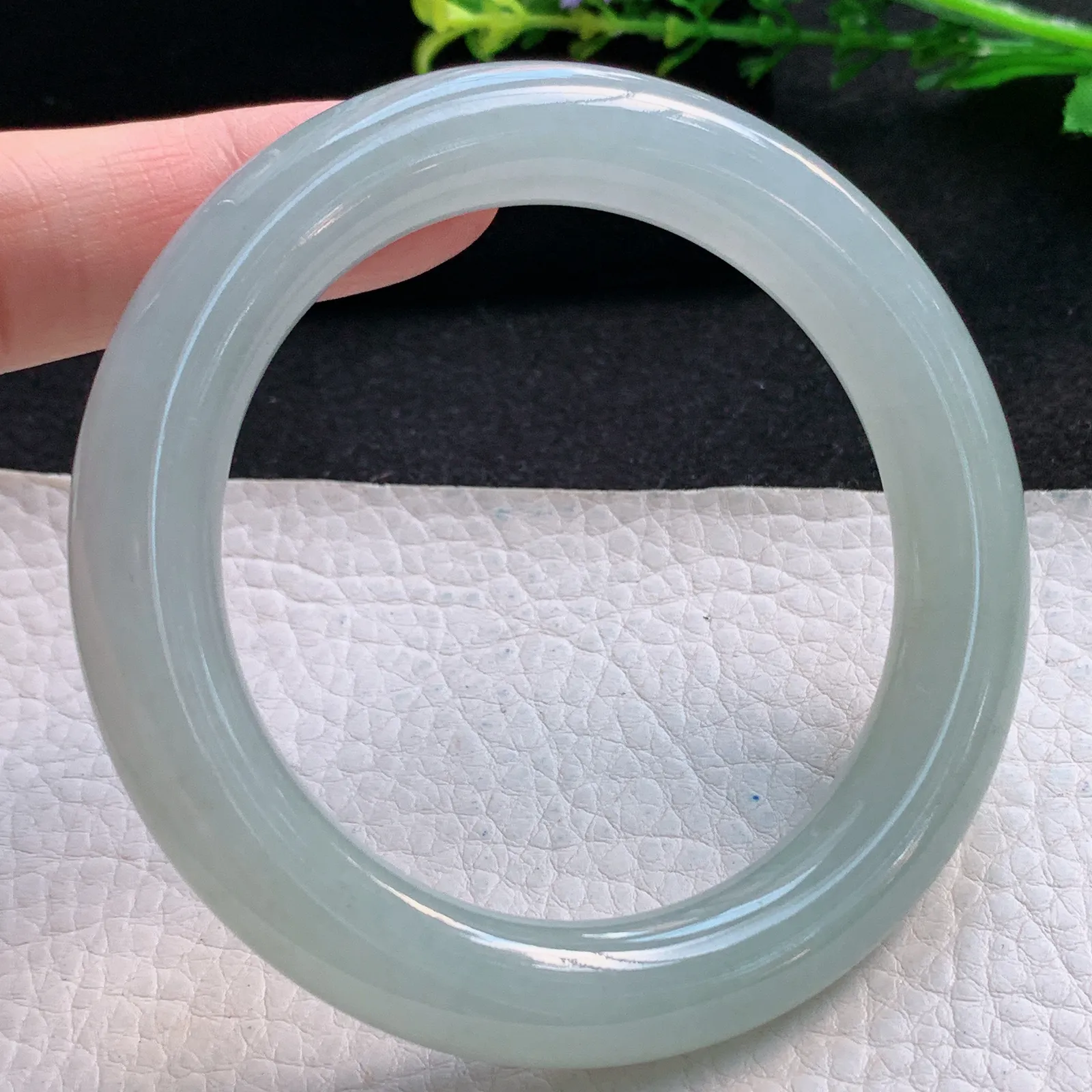 ss自然光57*11胖圆镯 缅甸翡翠a货冰莹白月光圆条玉手镯 玉手环