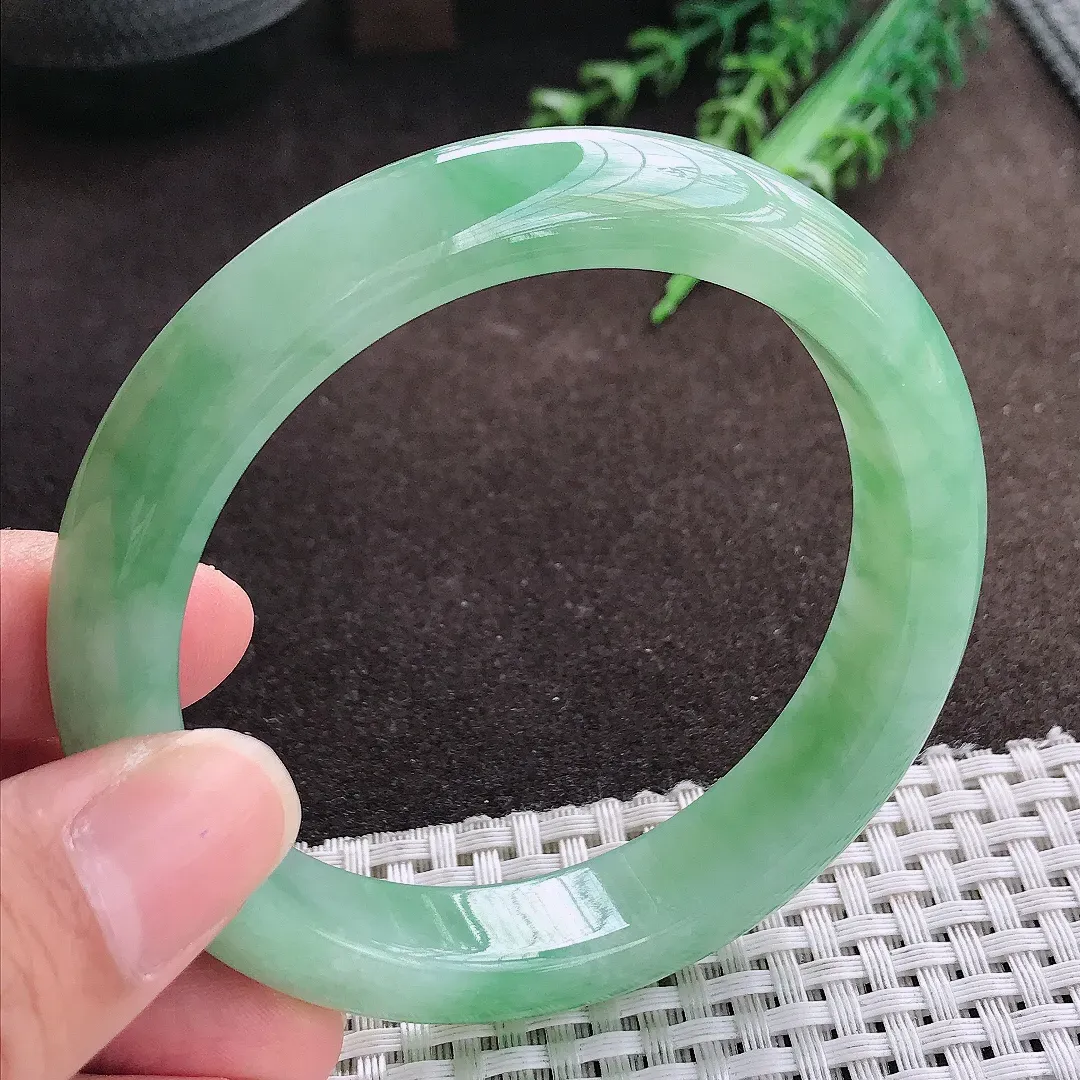 天然a货翡翠59.8/12.6/9老坑冰胶水灵芙蓉种满绿手镯宽边翡翠玉手镯