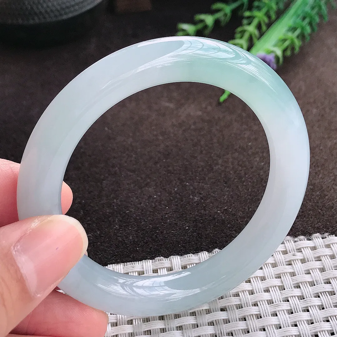 天然a货翡翠53.8/10/9.8老坑冰胶果冻天空蓝圆条手镯翡翠玉手镯