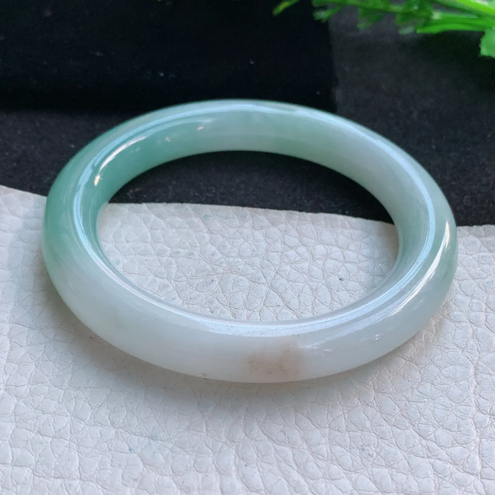 ss自然光53*9.6*9.3美人镯 缅甸翡翠a货蓝韵圆条玉手镯 玉手环