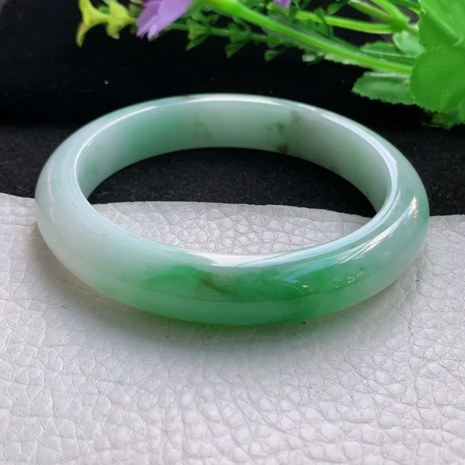 xc大圈口61*12.6*8.8平安镯 缅甸翡翠a货精美辣绿宽边玉手镯 玉手环