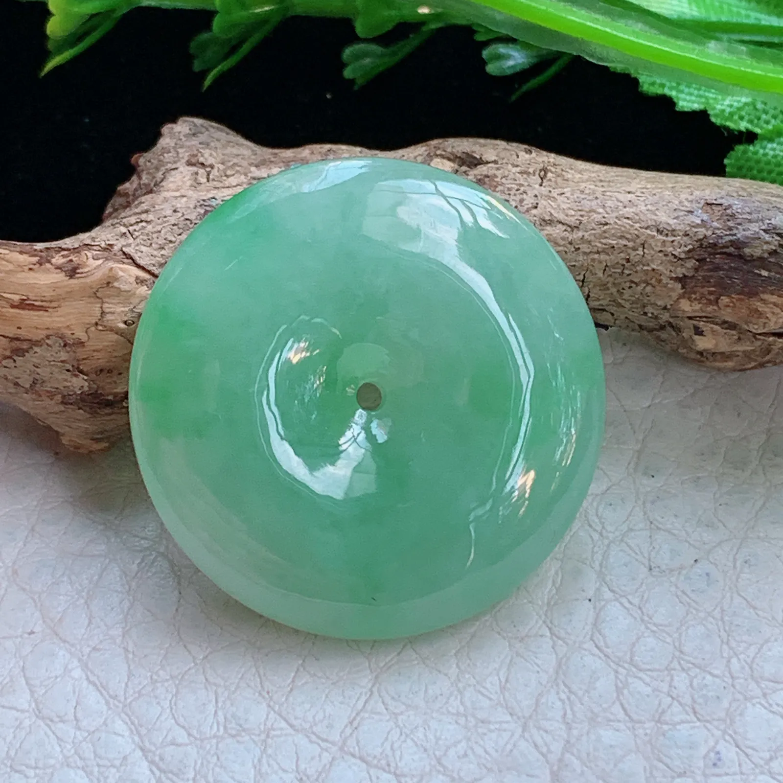 ajj实拍29*6.8缅甸翡翠a货冰绿平安扣 玉扣玉吊坠 玉挂件