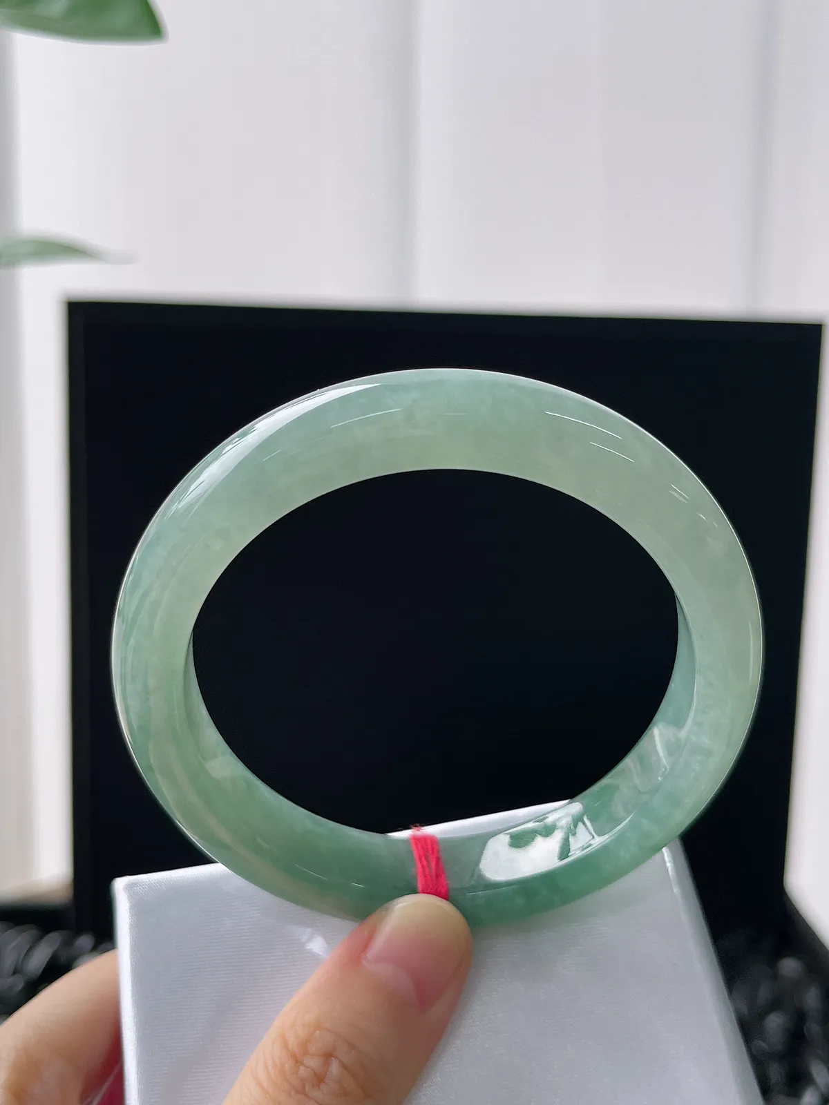 正圈58.3圈口，翡翠冰糯种绿色手镯