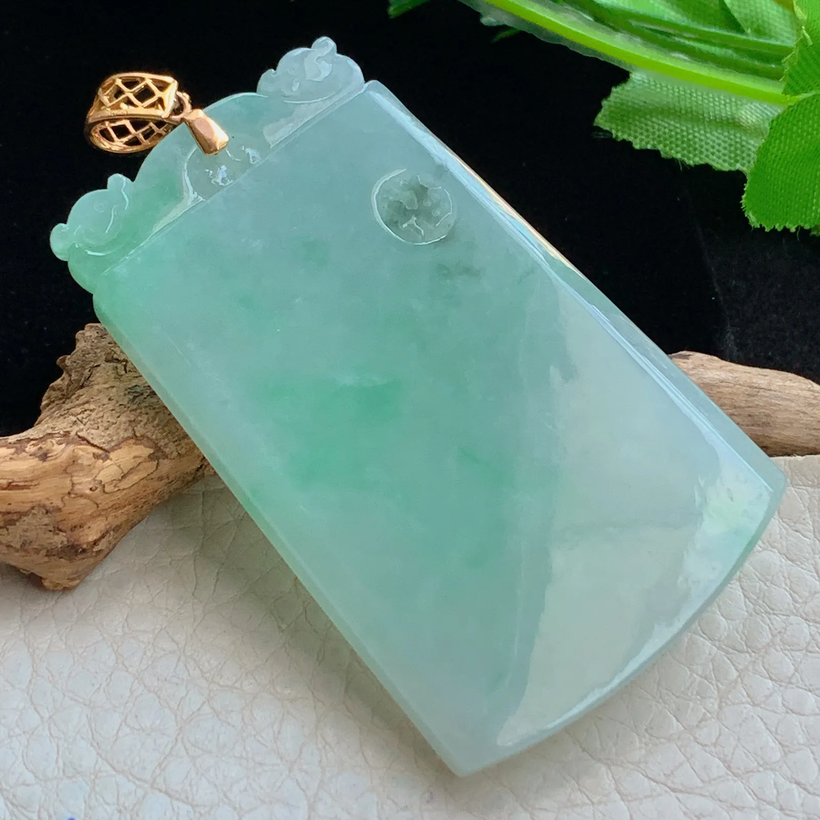 yl实拍59.8*37.2*6.5缅甸翡翠a货冰飘绿平安无事牌玉吊坠 玉挂件