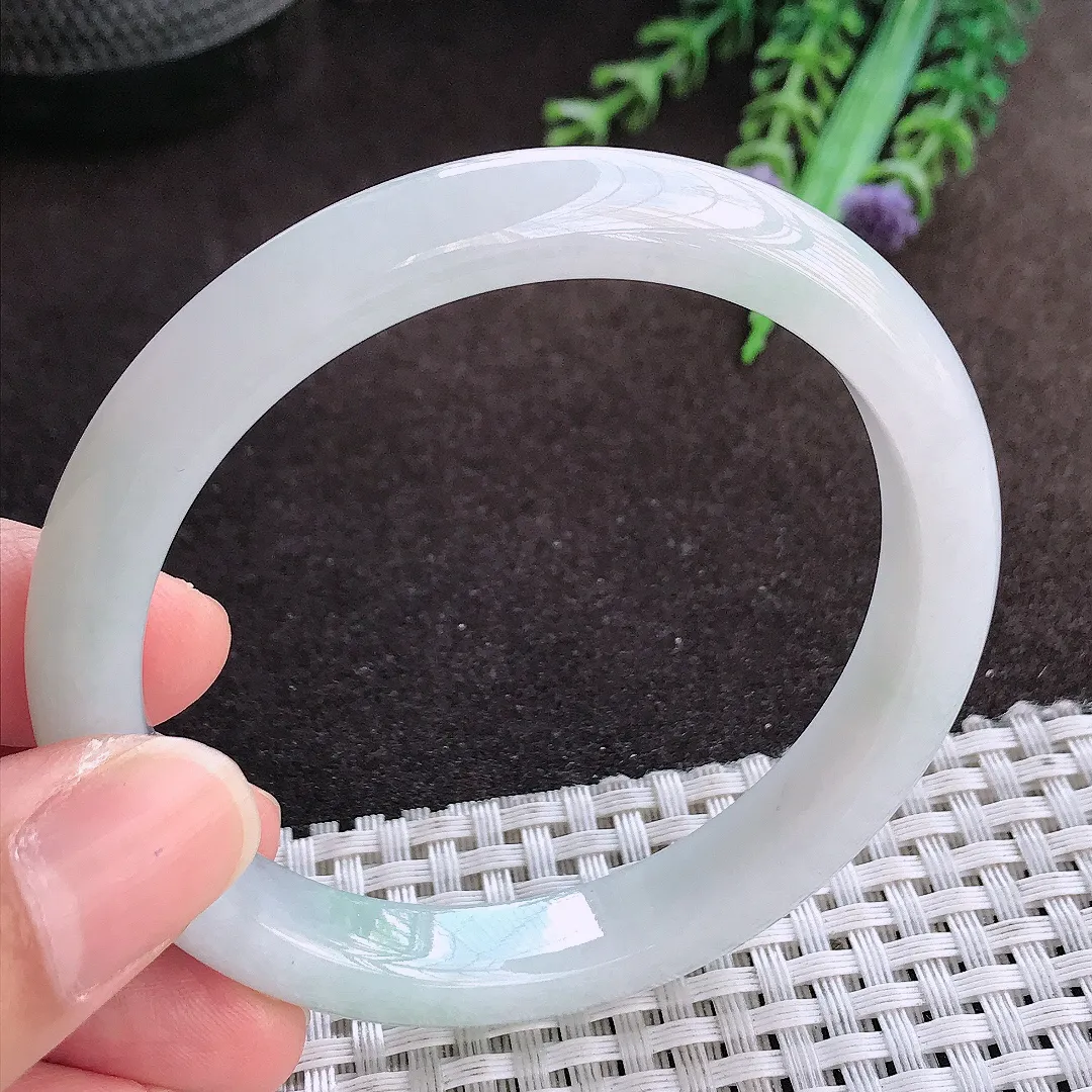 天然a货翡翠56.5/9.8/7.7老坑秀气冰润手镯宽边翡翠玉手镯