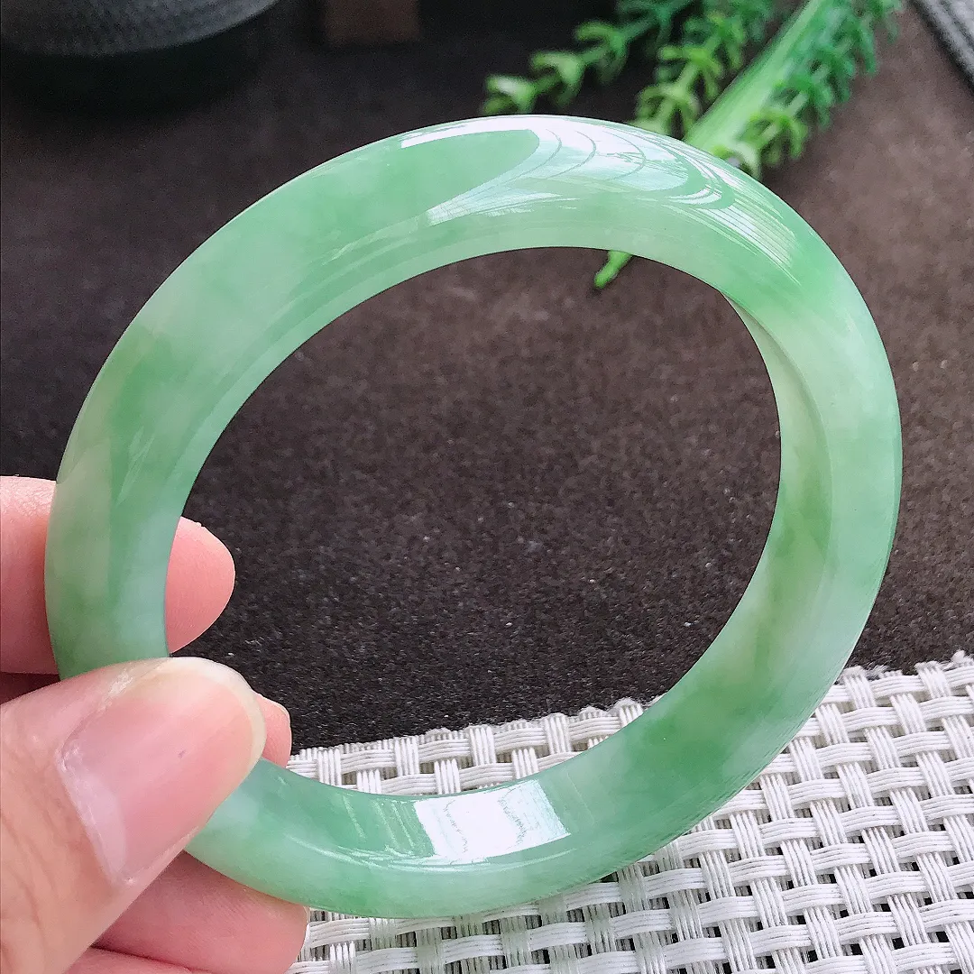 天然a货翡翠59.8/12.6/9老坑冰胶水灵芙蓉种满绿手镯宽边翡翠玉手镯