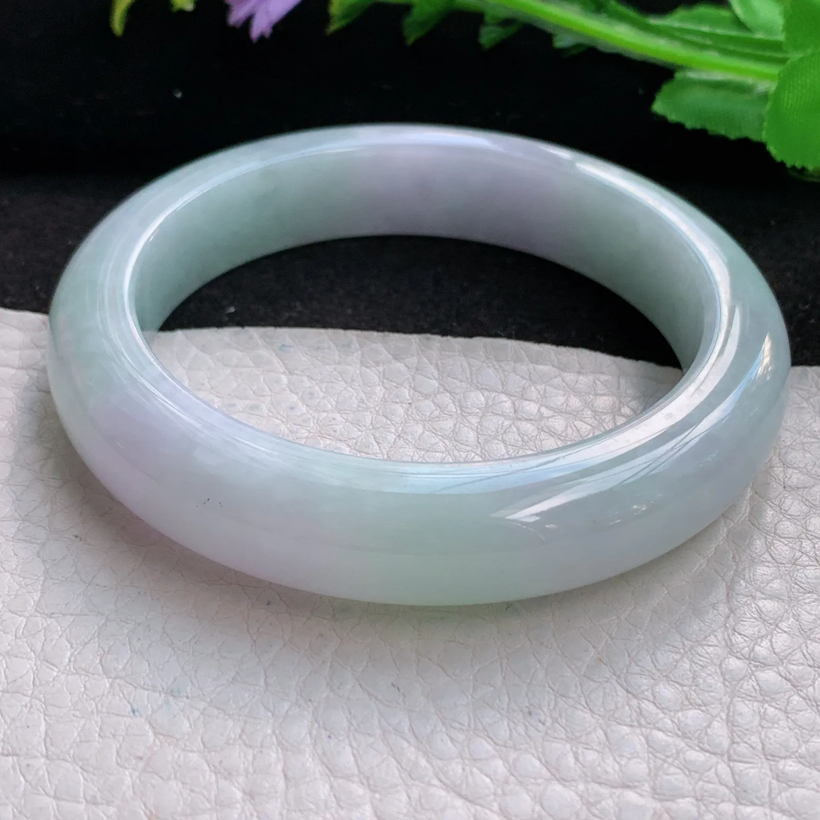 hy自然光57.5*12.6*9.5平安镯 缅甸翡翠a货精美淡春彩宽边玉手镯 玉手环