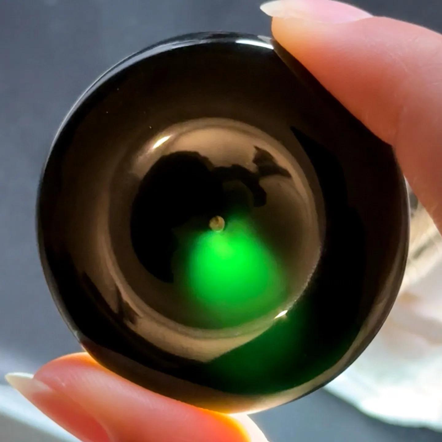 精品墨翠平安扣 种好色正 黑度极好 打灯通透 油性十足 尺寸47.5