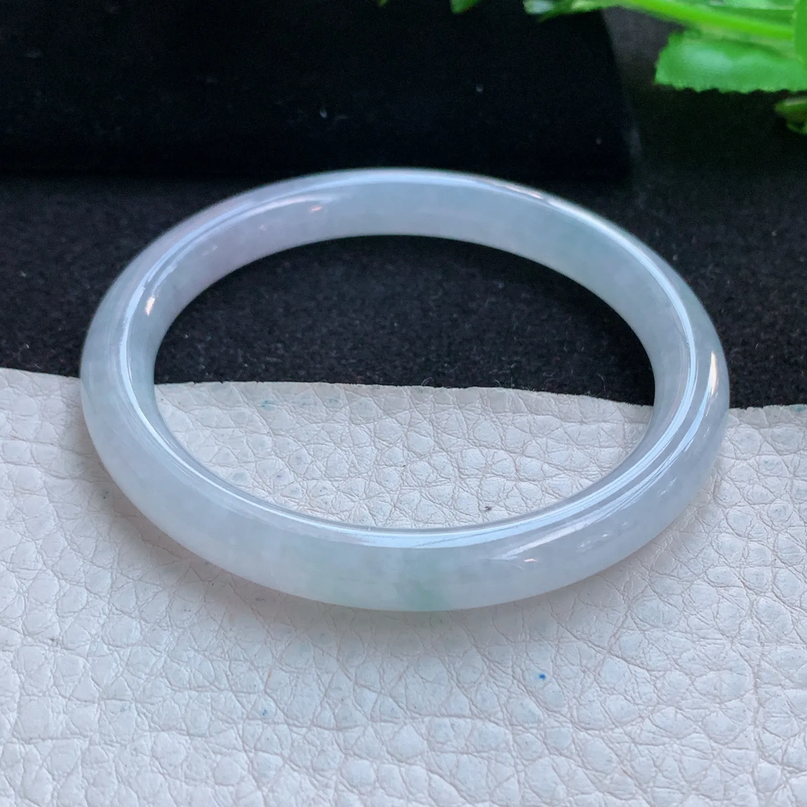 n小圈口51*7.3美人镯 缅甸翡翠a货精美冰润圆条玉手镯 玉手环