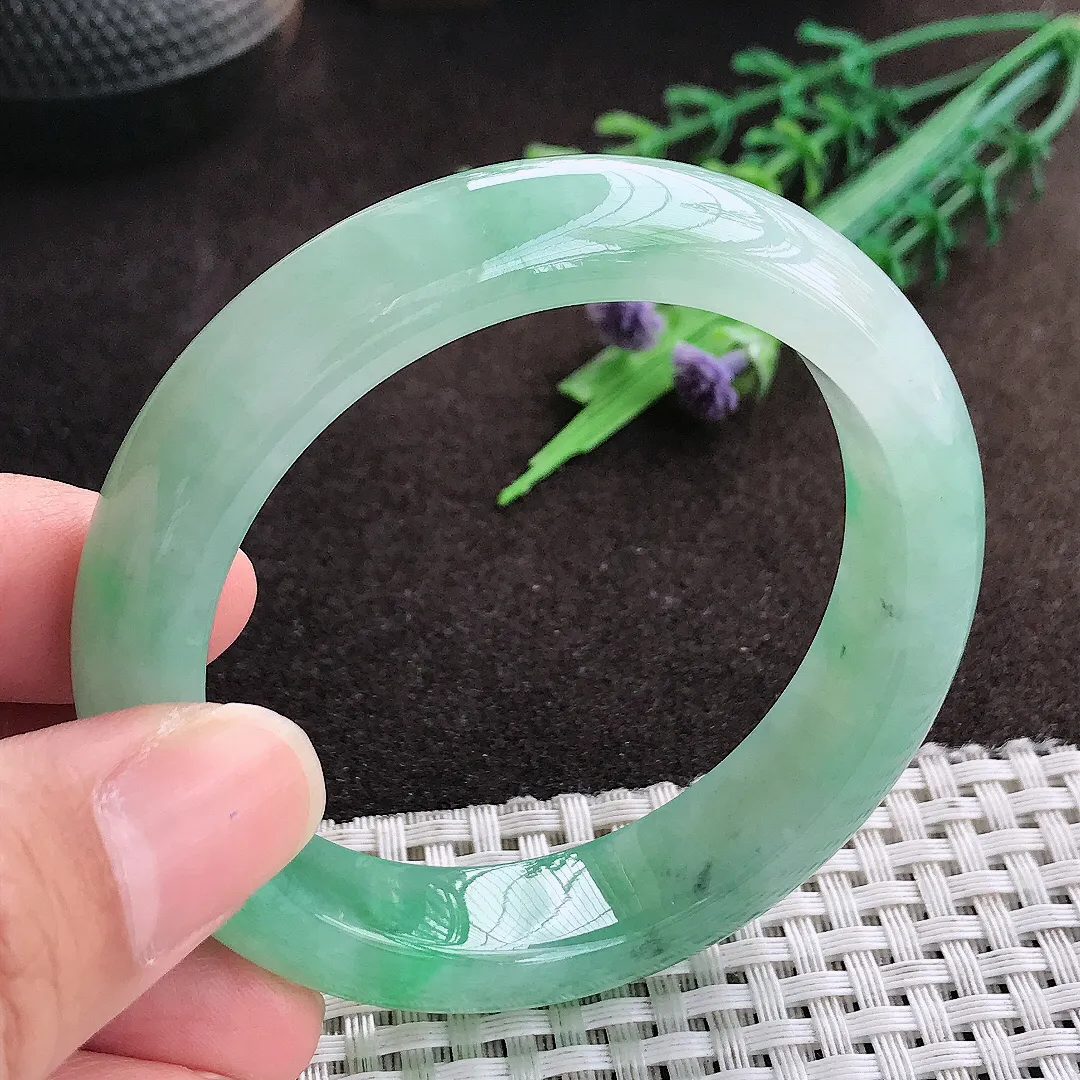 天然a货翡翠53/12.5/8.3老坑冰胶果冻飘阳绿手镯宽边翡翠玉手镯