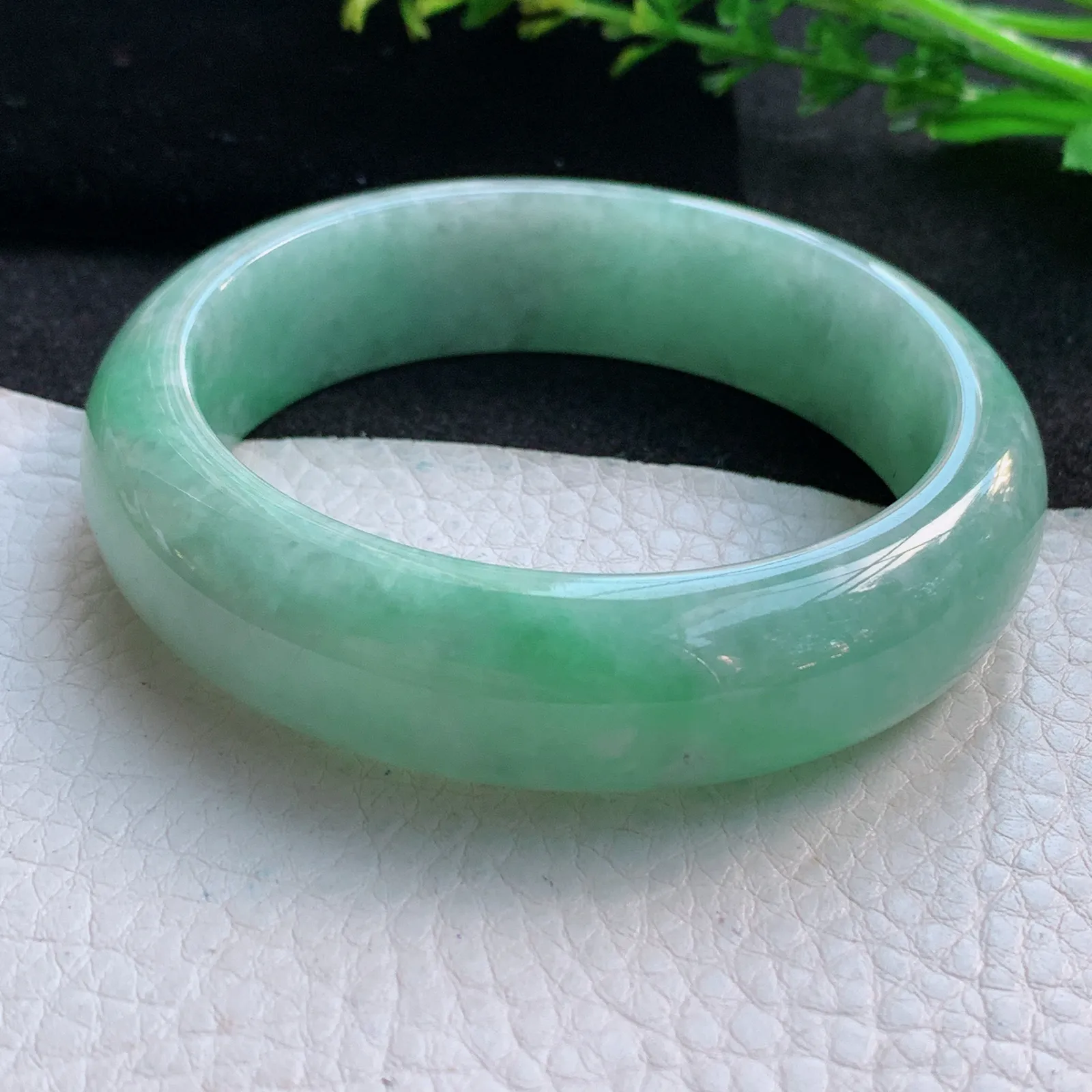 ss自然光58*16.2*8.5轮胎镯 缅甸翡翠a货大气满绿宽边玉手镯 玉手环