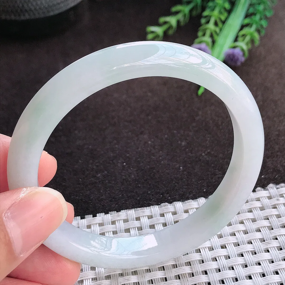 天然a货翡翠56.5/9.8/7.7老坑秀气冰润手镯宽边翡翠玉手镯