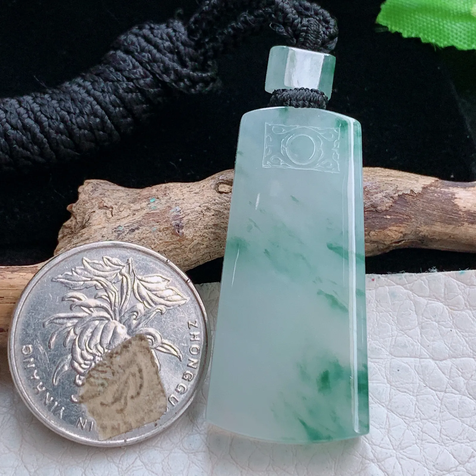 yl实拍41.7*19.8*5.3缅甸翡翠a货冰飘花平安无事牌玉吊坠 玉挂件