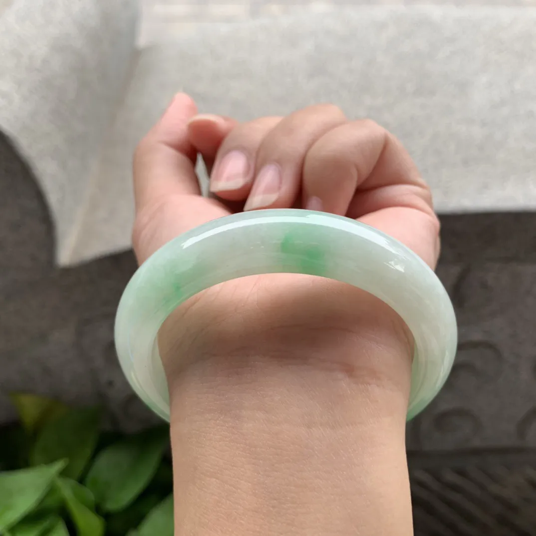 圈口 55.8-13-8.7【飘绿正圈手镯】正圈55 56可戴