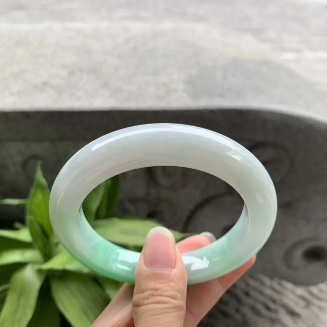 大圈口58.7-11.9-10.4 【辣阳绿正圈手镯】正圈58 59可戴