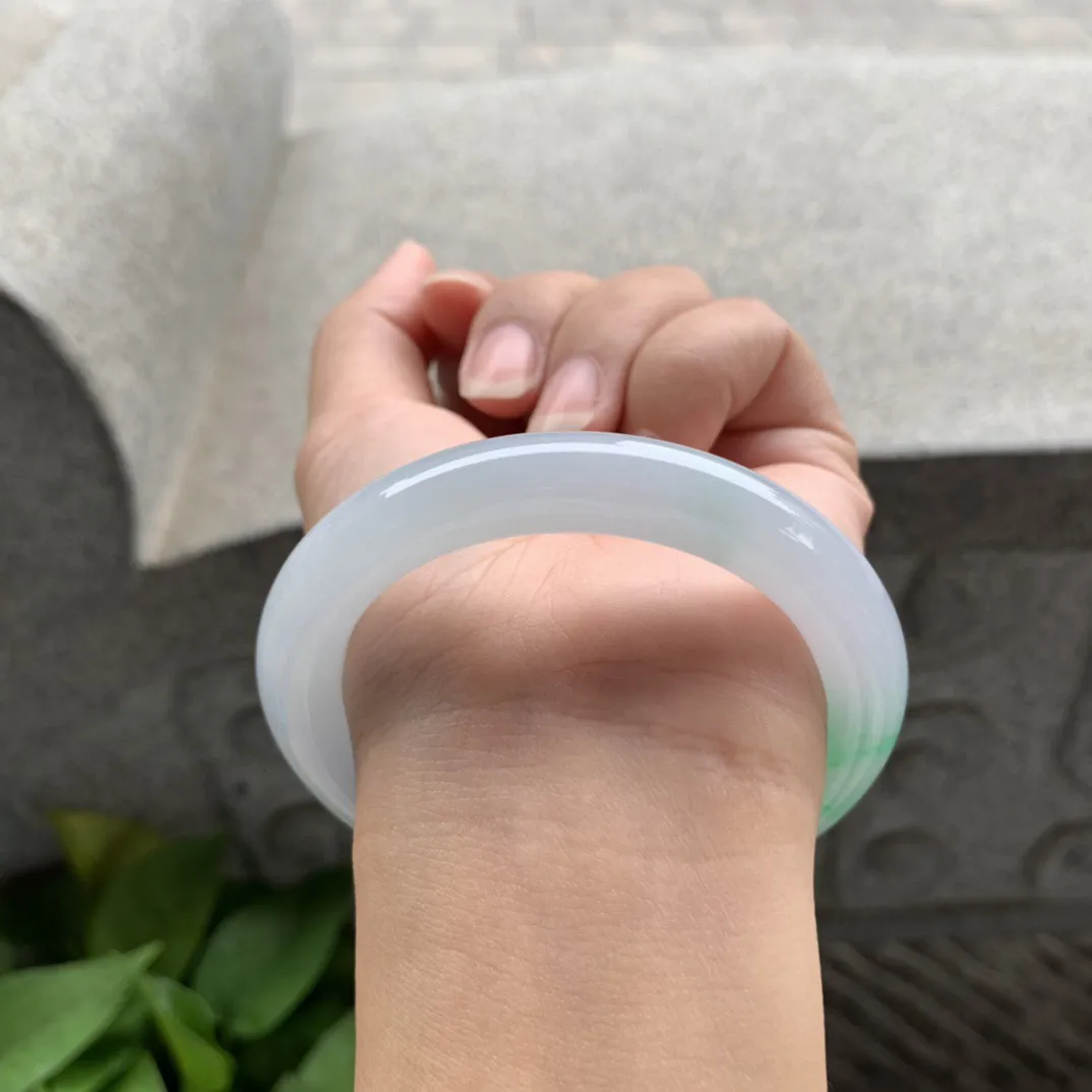 小圈口 53.8-10.2【飘绿圆条手镯】圆条53 54可戴