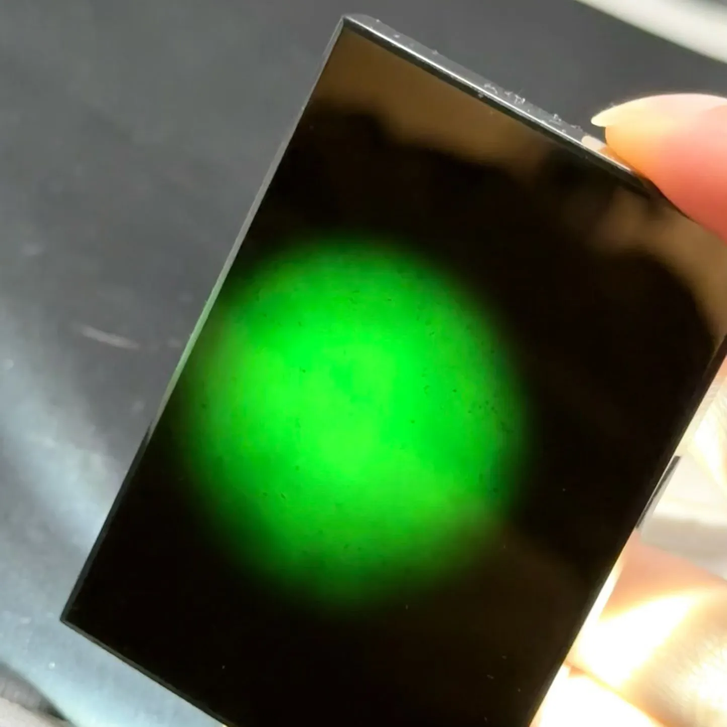 精品墨翠无事牌 种好色正 黑度极好 打灯通透 油性十足 尺寸62.8