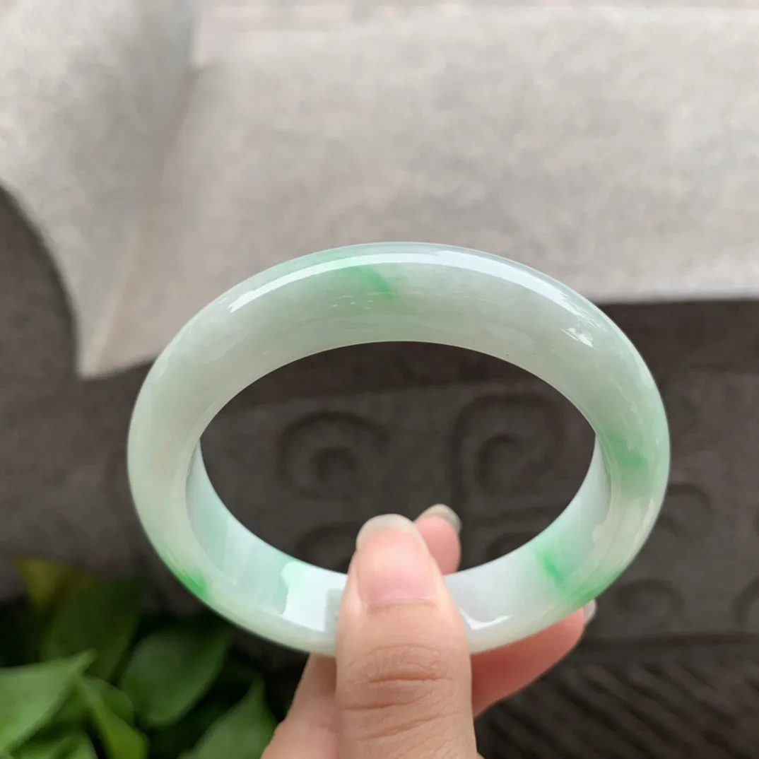 圈口 55.8-13-8.7【飘绿正圈手镯】正圈55 56可戴